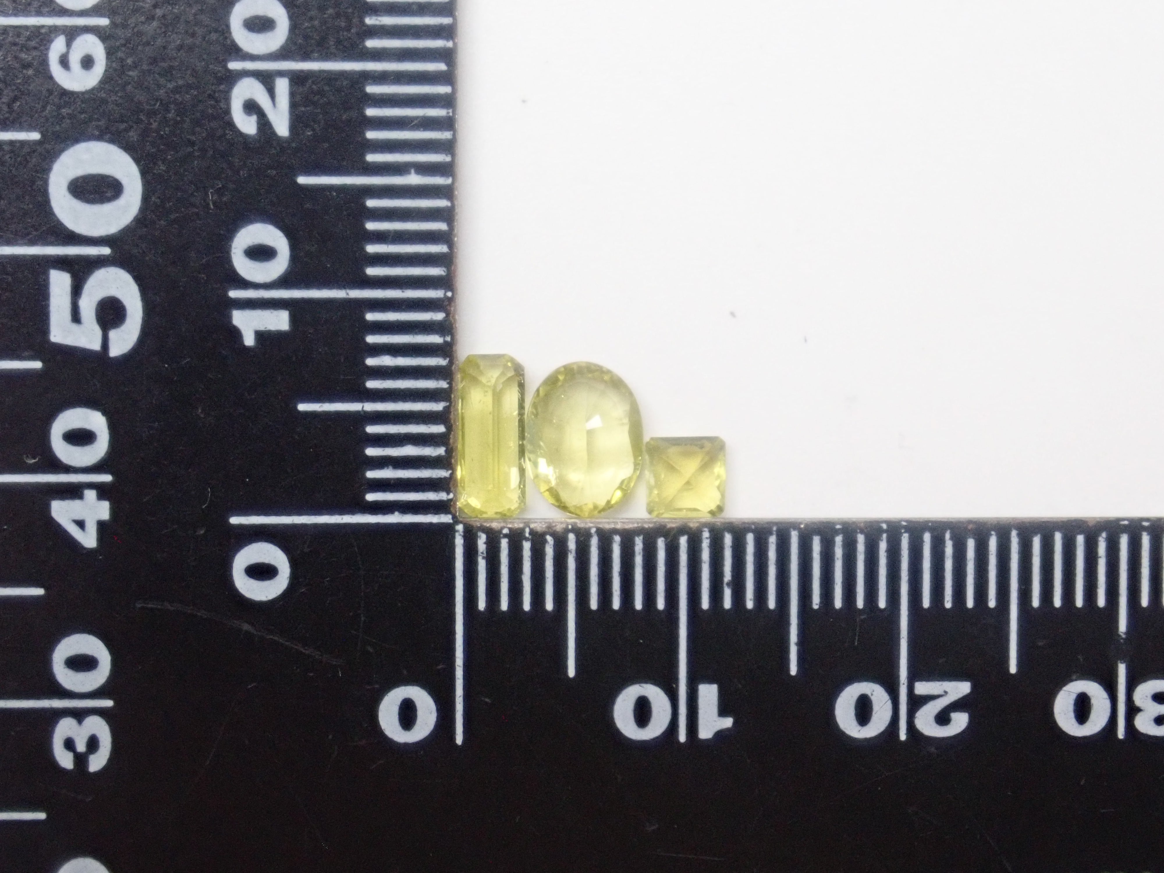 【4/17 22時販売】《限定15石》ツーソンジェムガチャ💎ベニトアイト、イタリア産リューサイト、パキスタン産ラズライトなど《複数購入割引有》