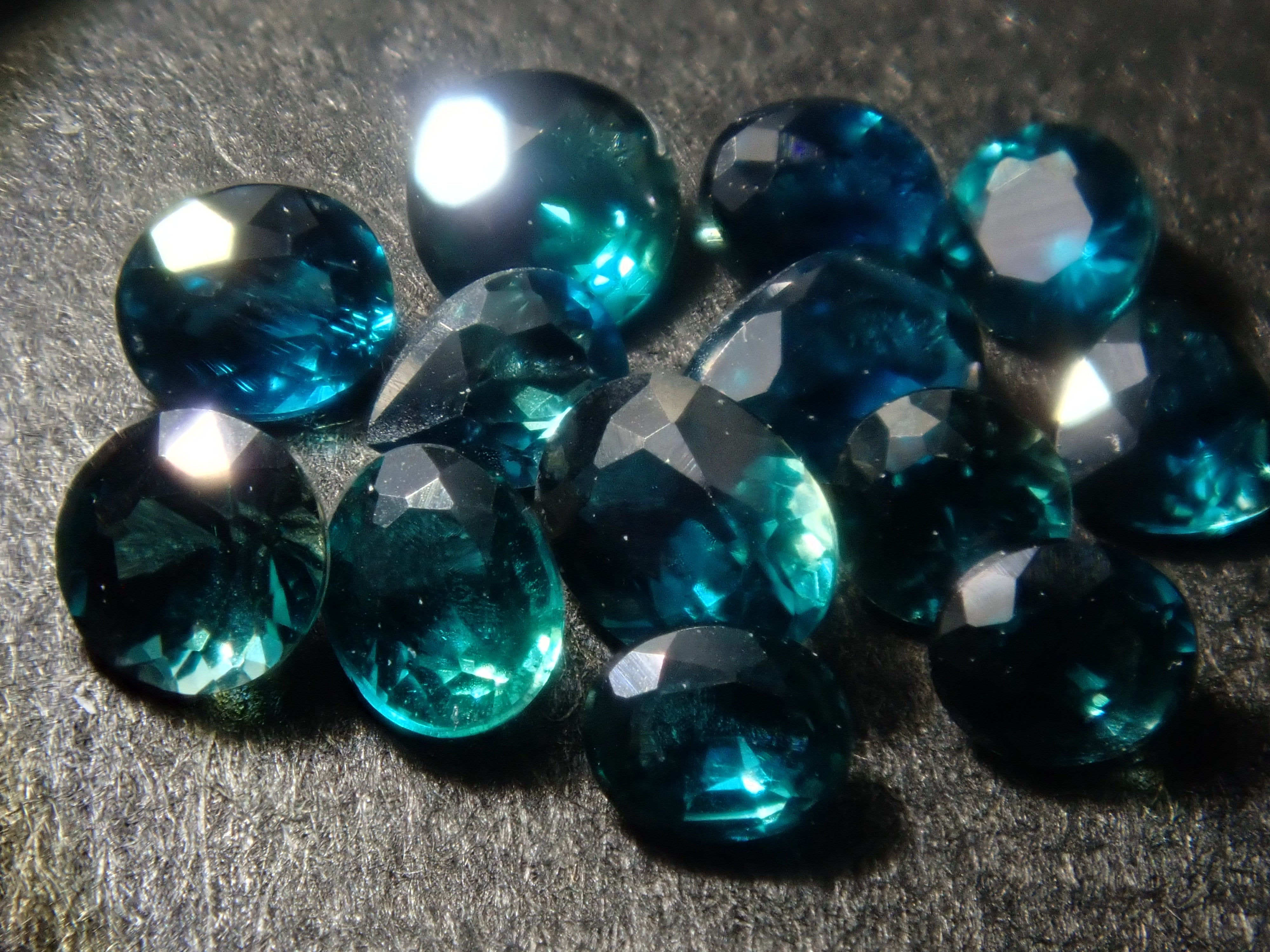 【4/12 22時販売】《ツーソン新着・限定13石》パキスタン産ラズライト(天藍石)1石ルース《複数購入割引有》