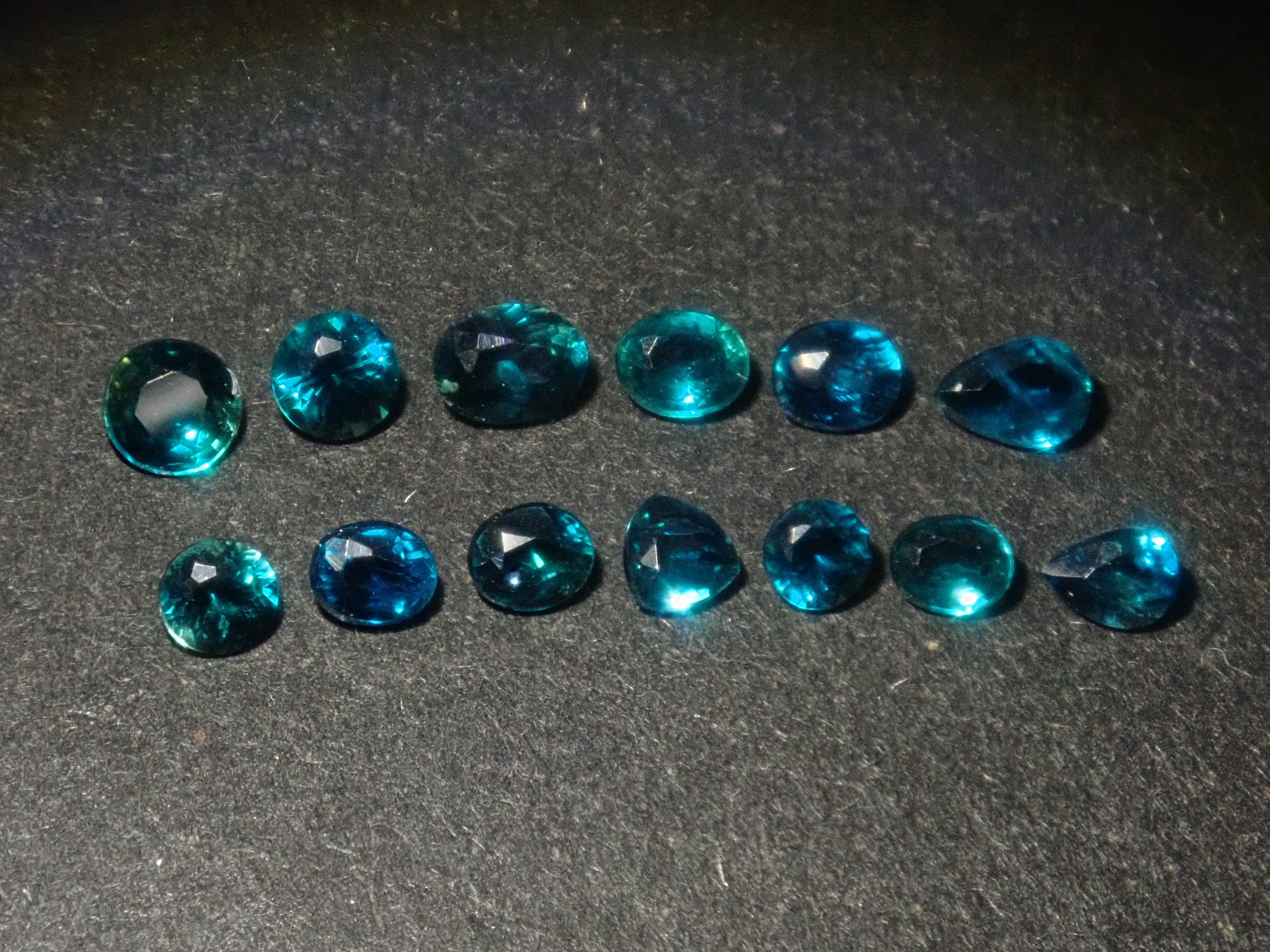 【4/12 22時販売】《ツーソン新着・限定13石》パキスタン産ラズライト(天藍石)1石ルース《複数購入割引有》