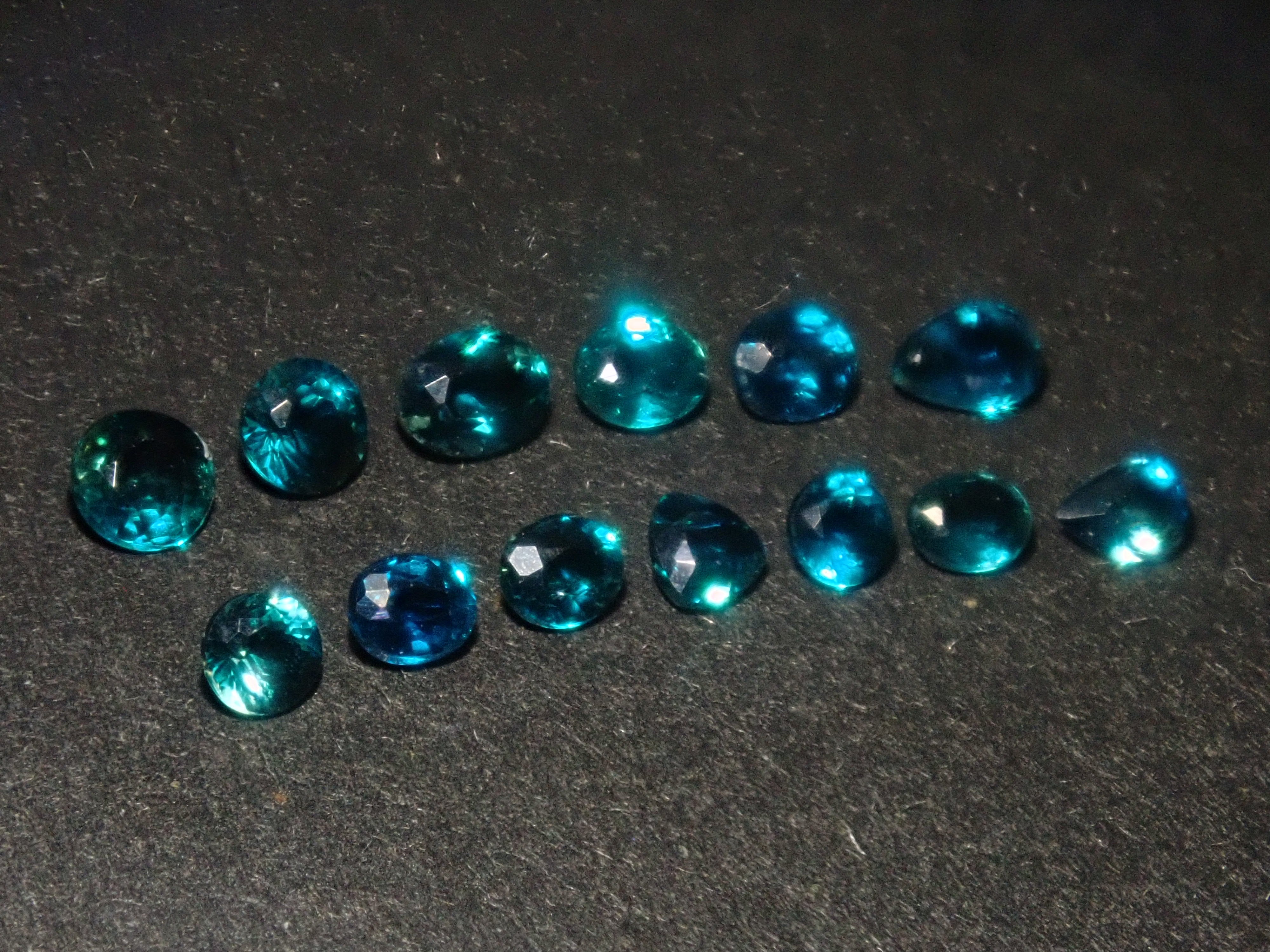 【4/12 22時販売】《ツーソン新着・限定13石》パキスタン産ラズライト(天藍石)1石ルース《複数購入割引有》