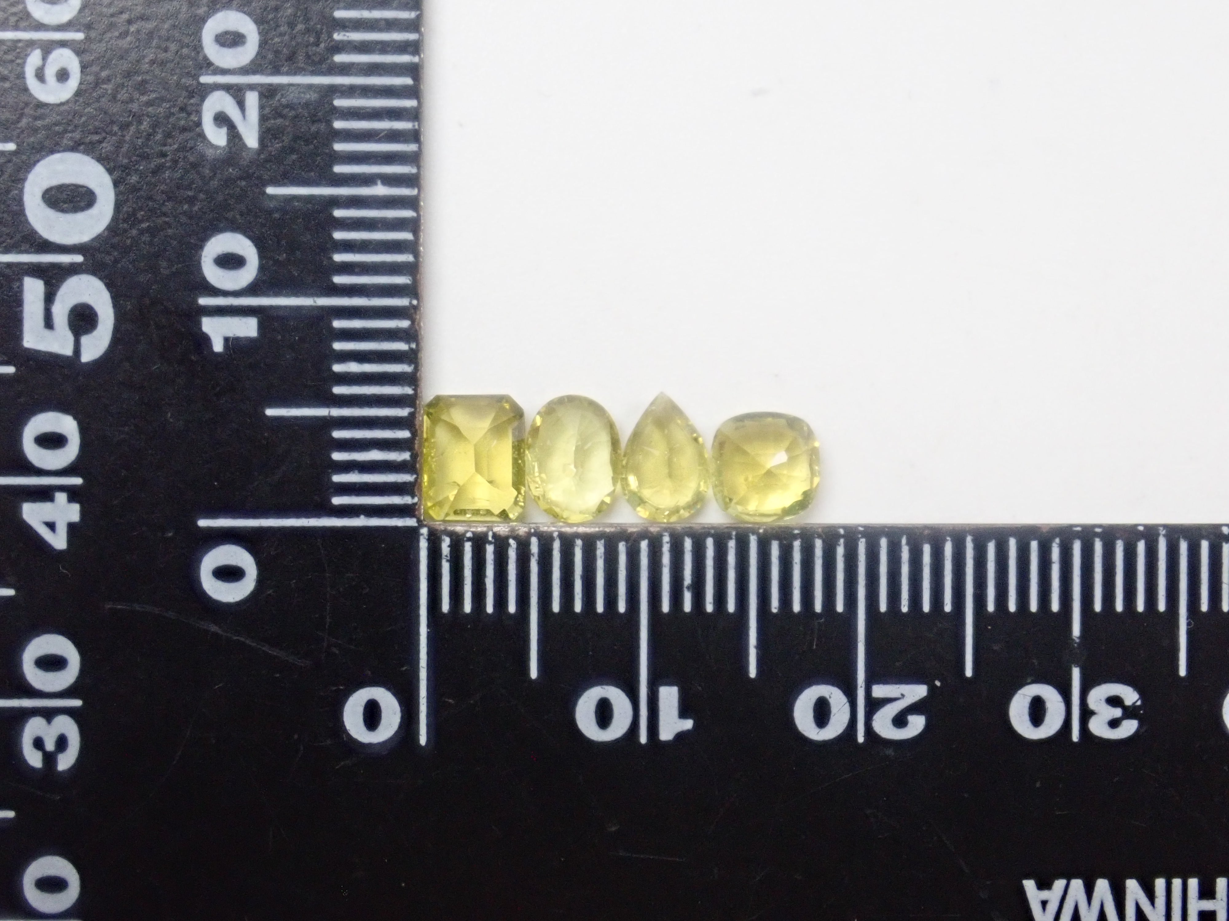 【4/11 22時販売】《ツーソン新着・限定8石》ザンビア産カナリーイエロートルマリン 平均0.47ct《複数購入割引有》