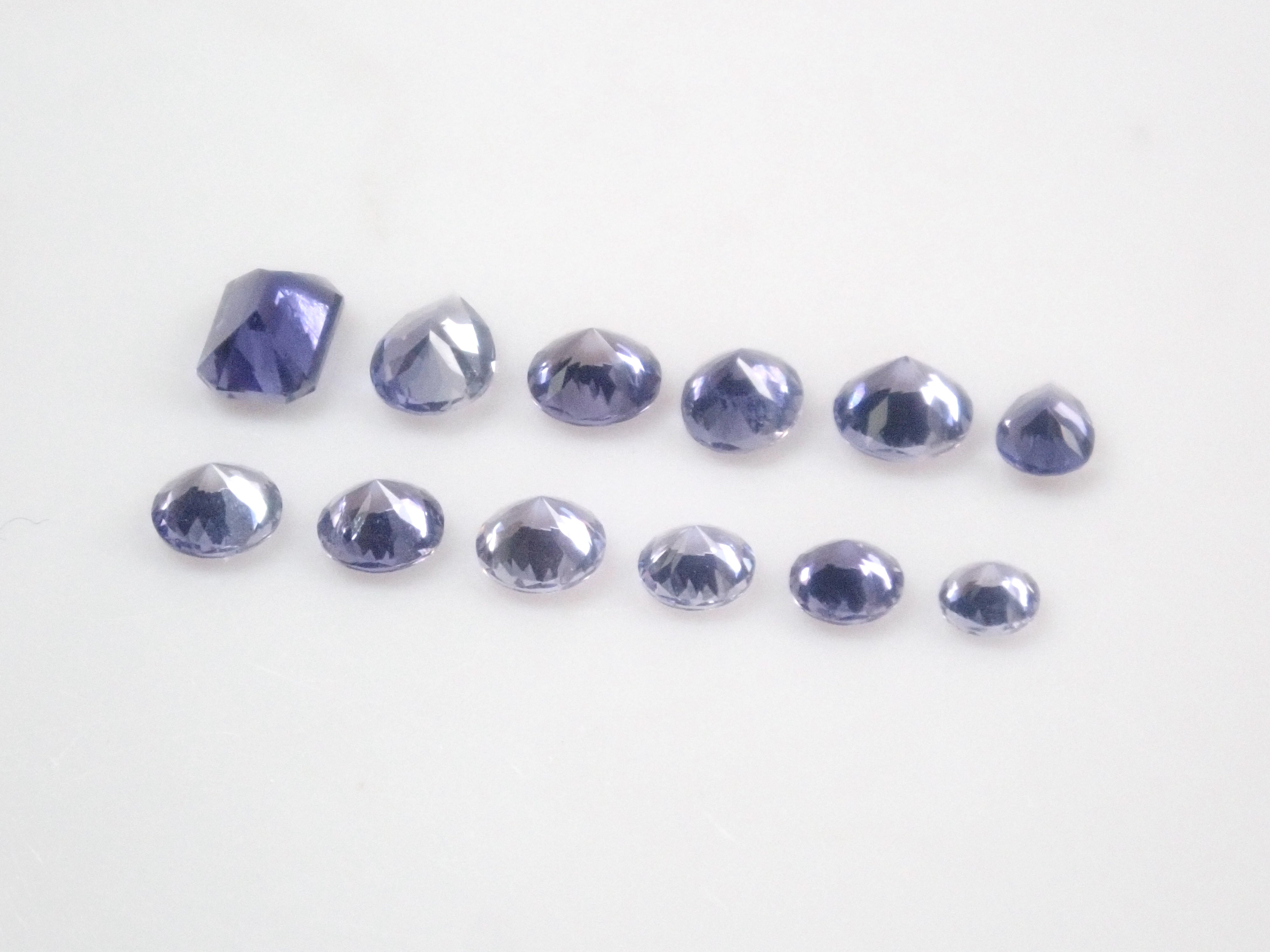 《Limited to 12 Stones》Iolite Gacha including Konpeito-cut Golden Iolite, normally 27,800 yen (with a bonus cut by Mr. Sanje)《Multiple Purchase Discount Available》