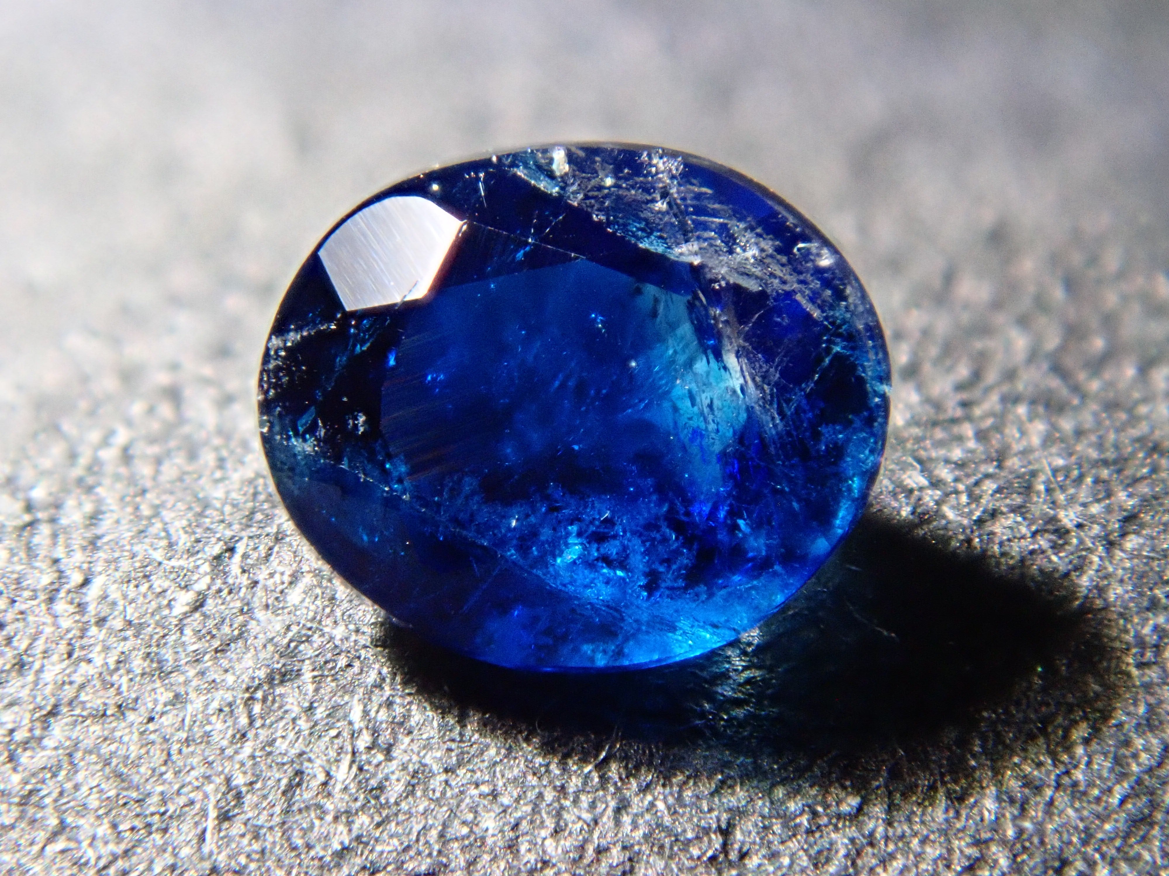 ジンバブエ産ユークレース 0.113ctルース