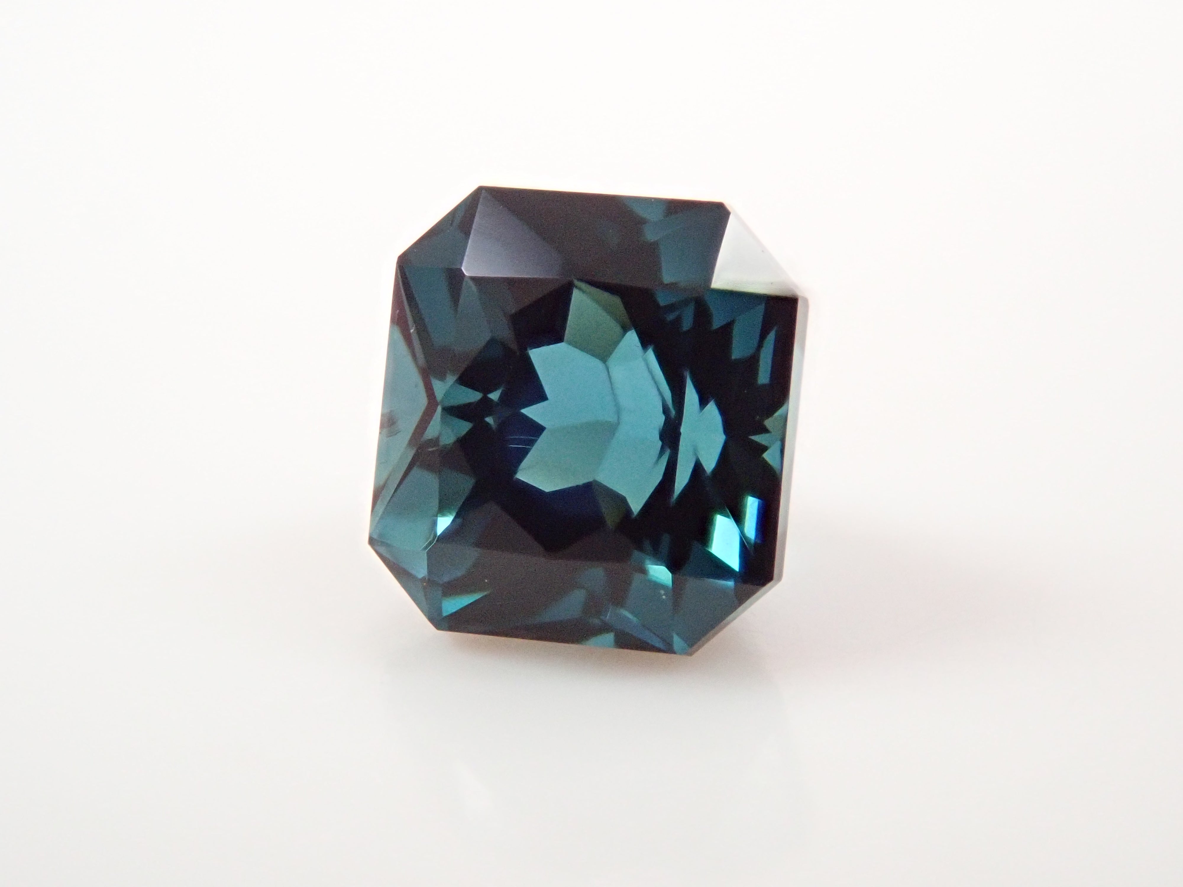 【12562573掲載】ブラジル産グリーントルマリン 0.456ctルース