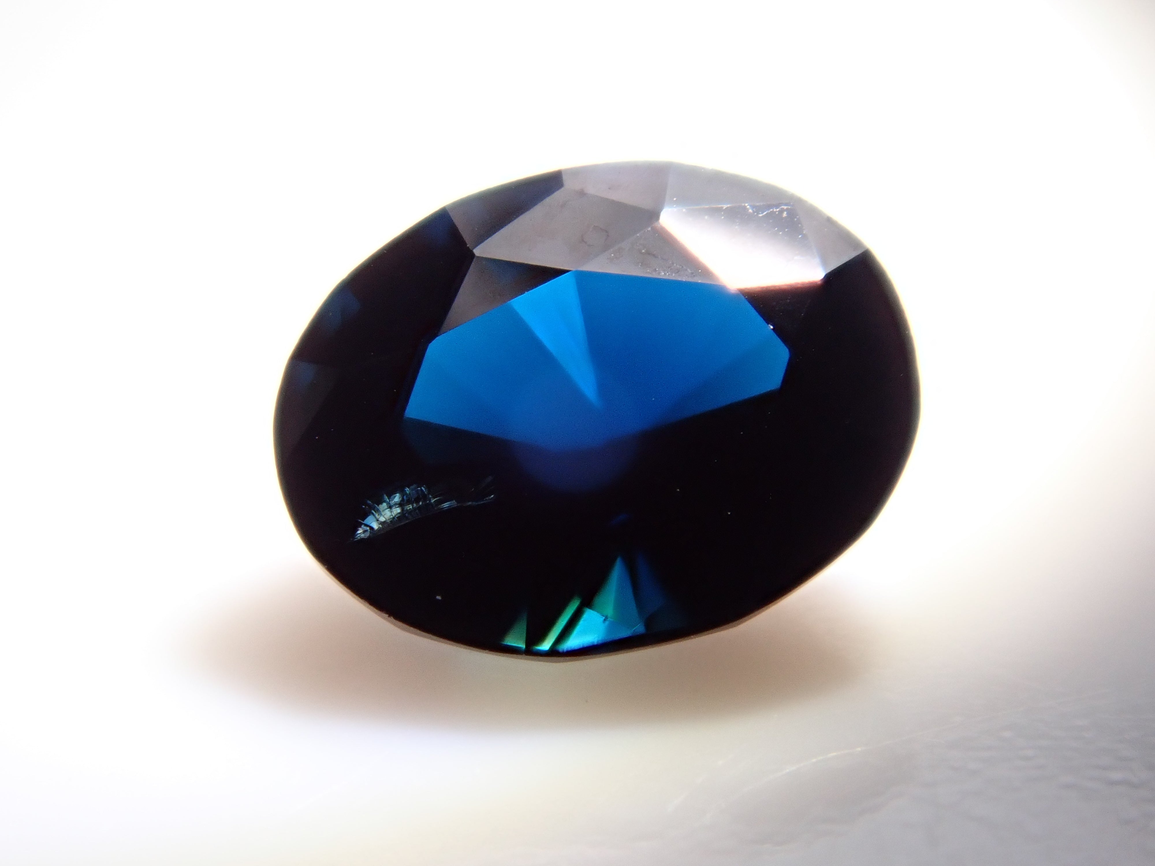 サファリン 0.320ctルース