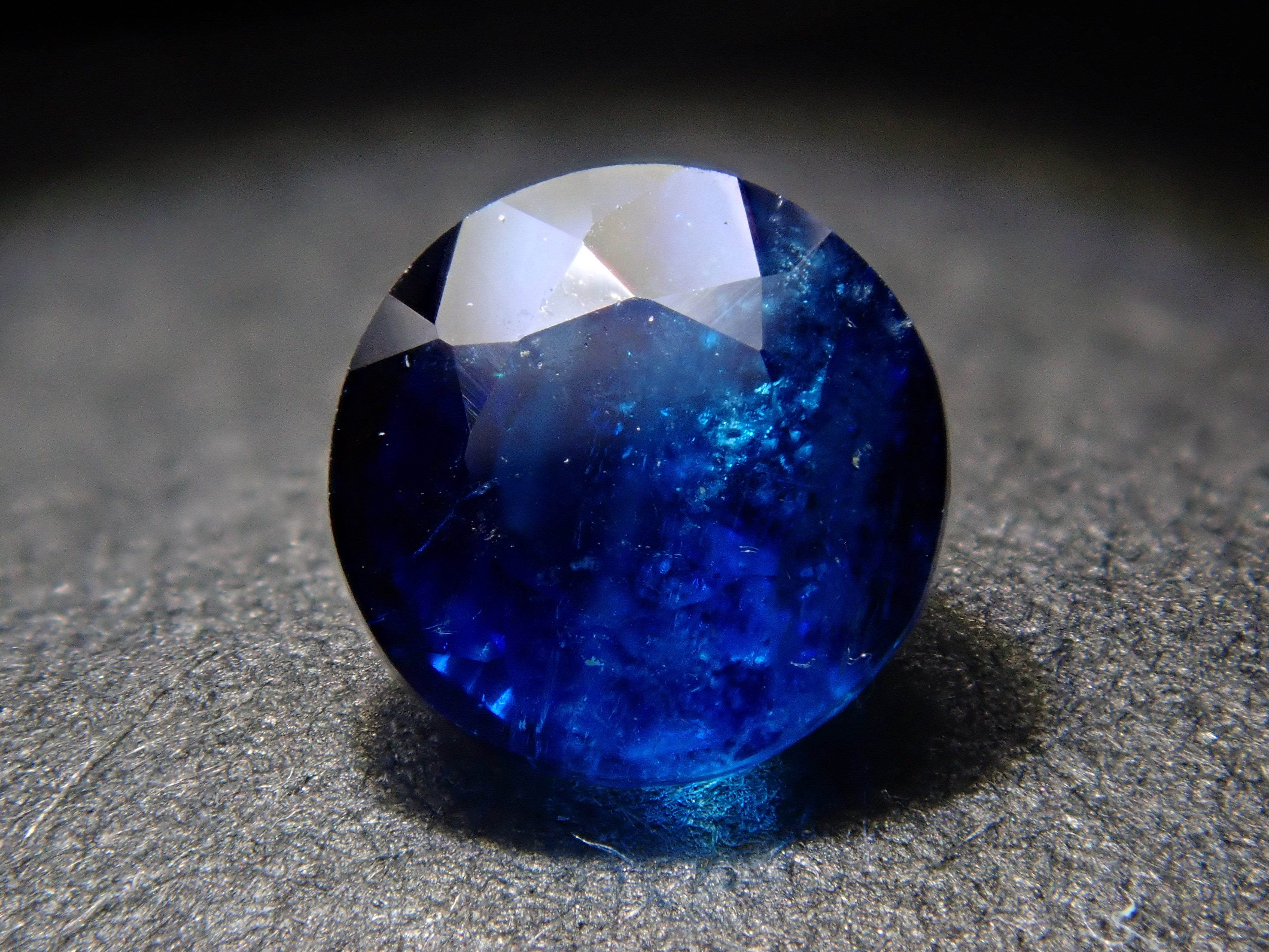 【12560352掲載】ジンバブエ産ユークレース 0.397ctルース