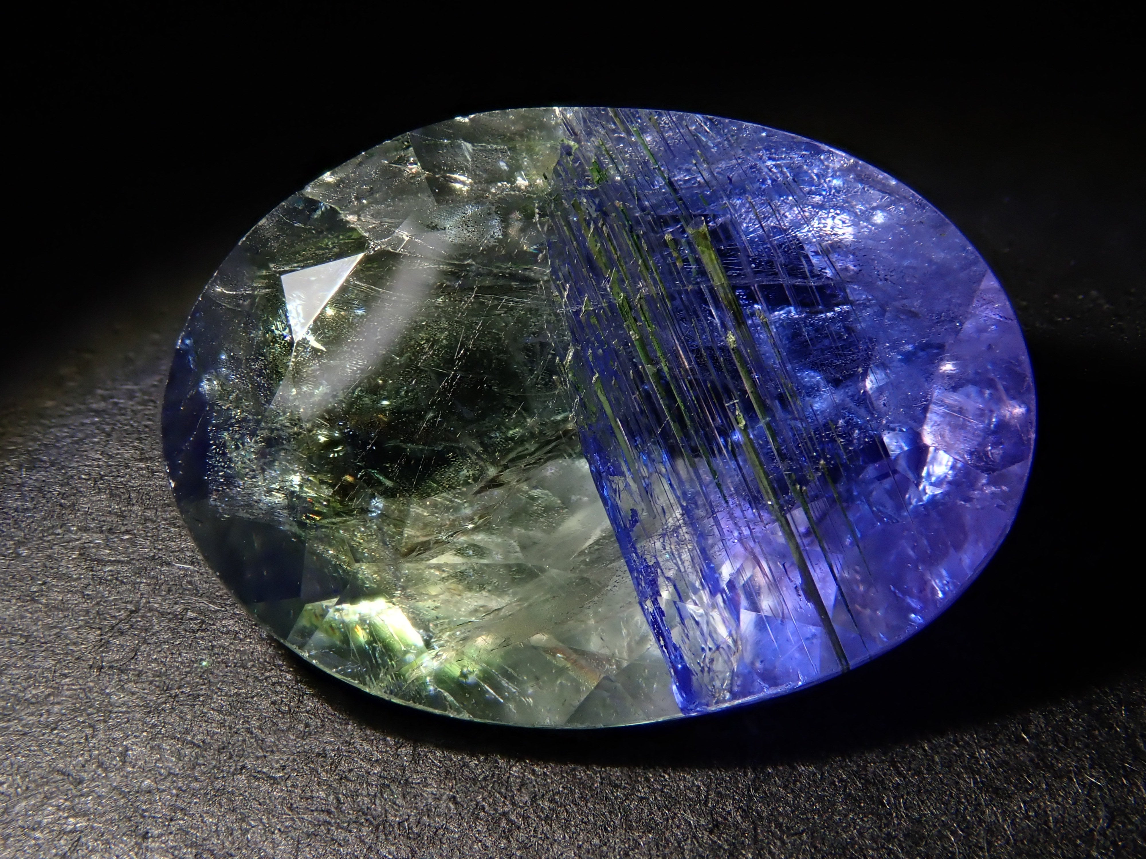 バイカラータンザナイト 6.351ctルース