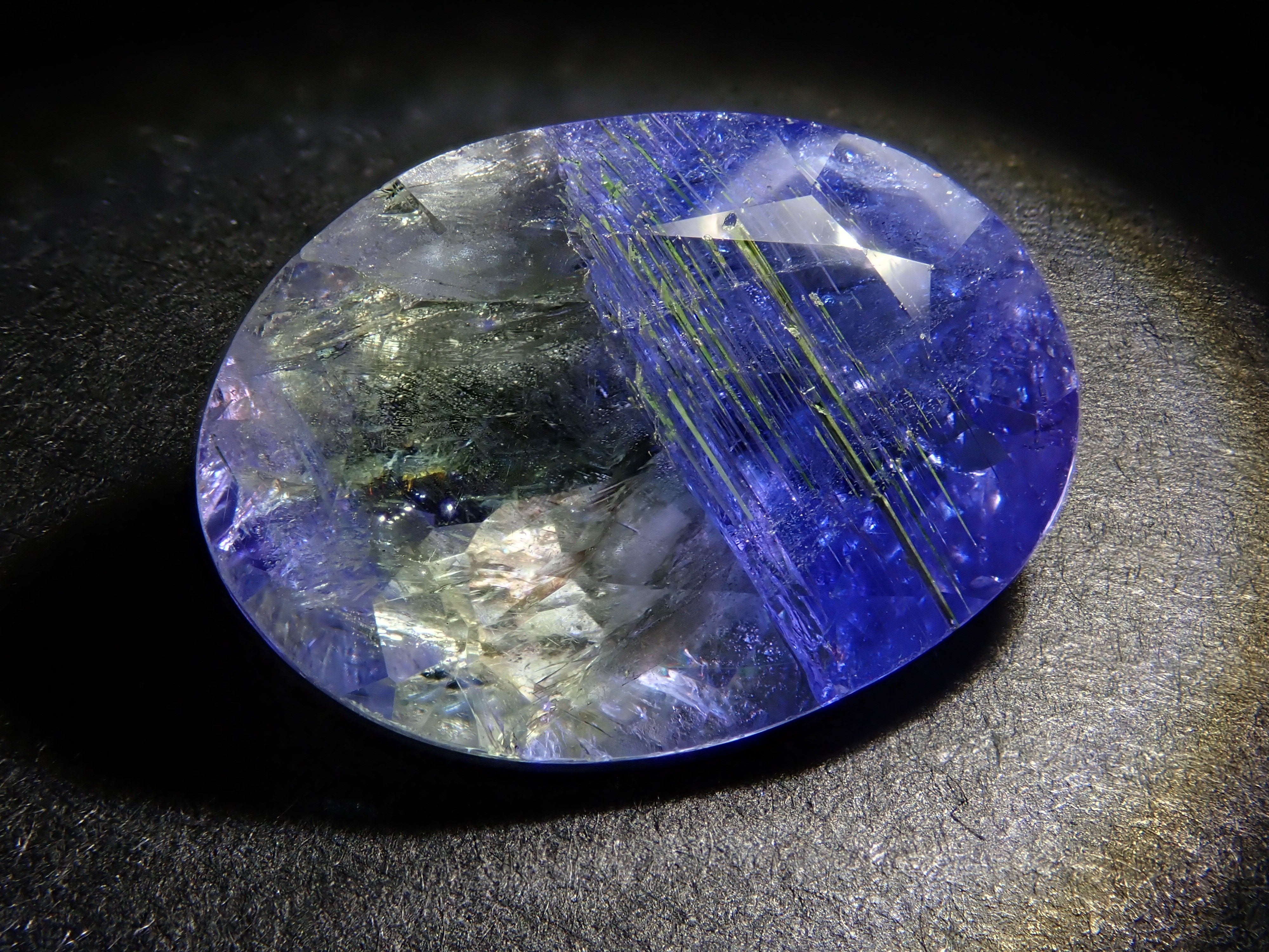 バイカラータンザナイト 6.351ctルース