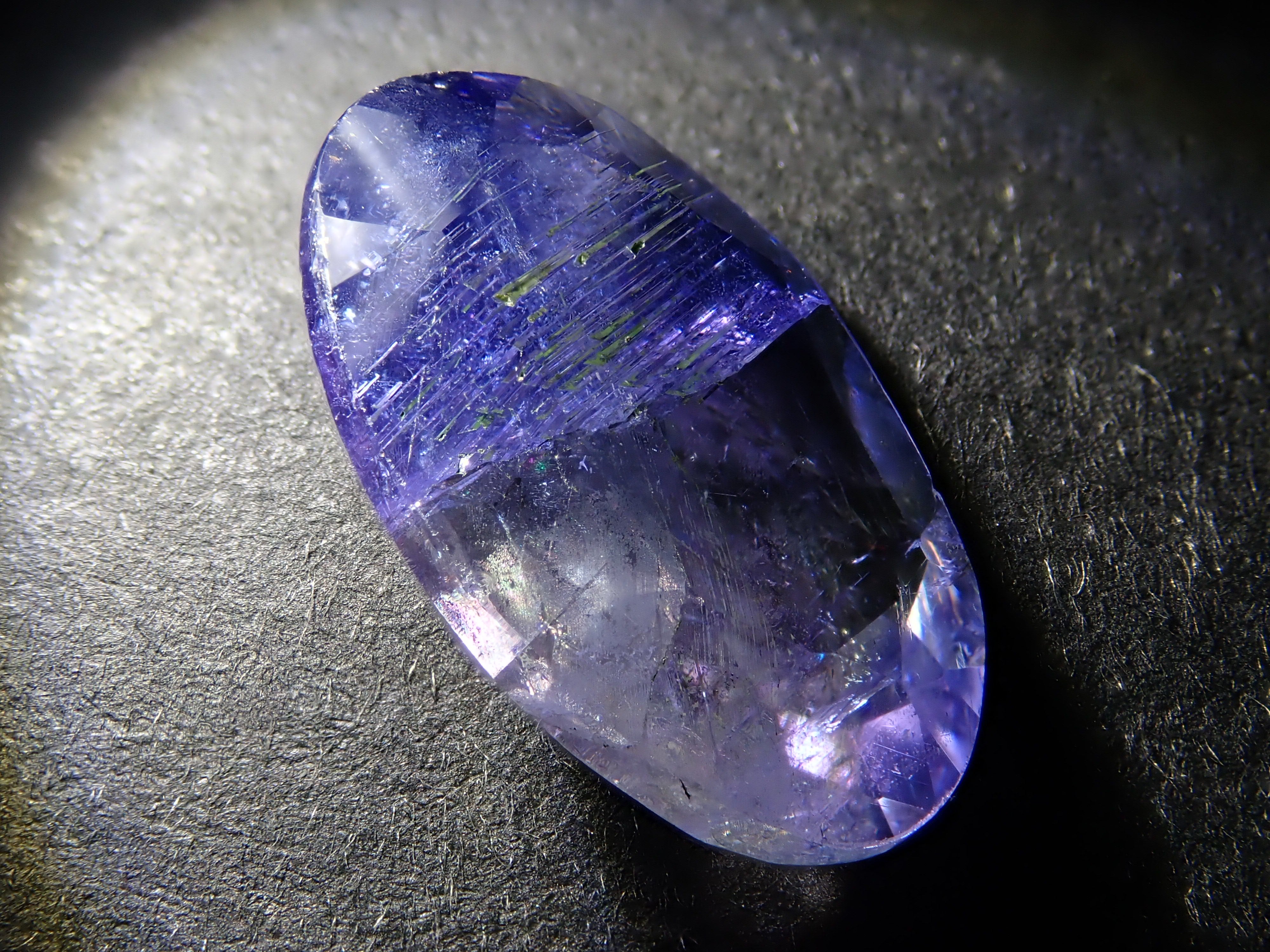 バイカラータンザナイト 6.351ctルース