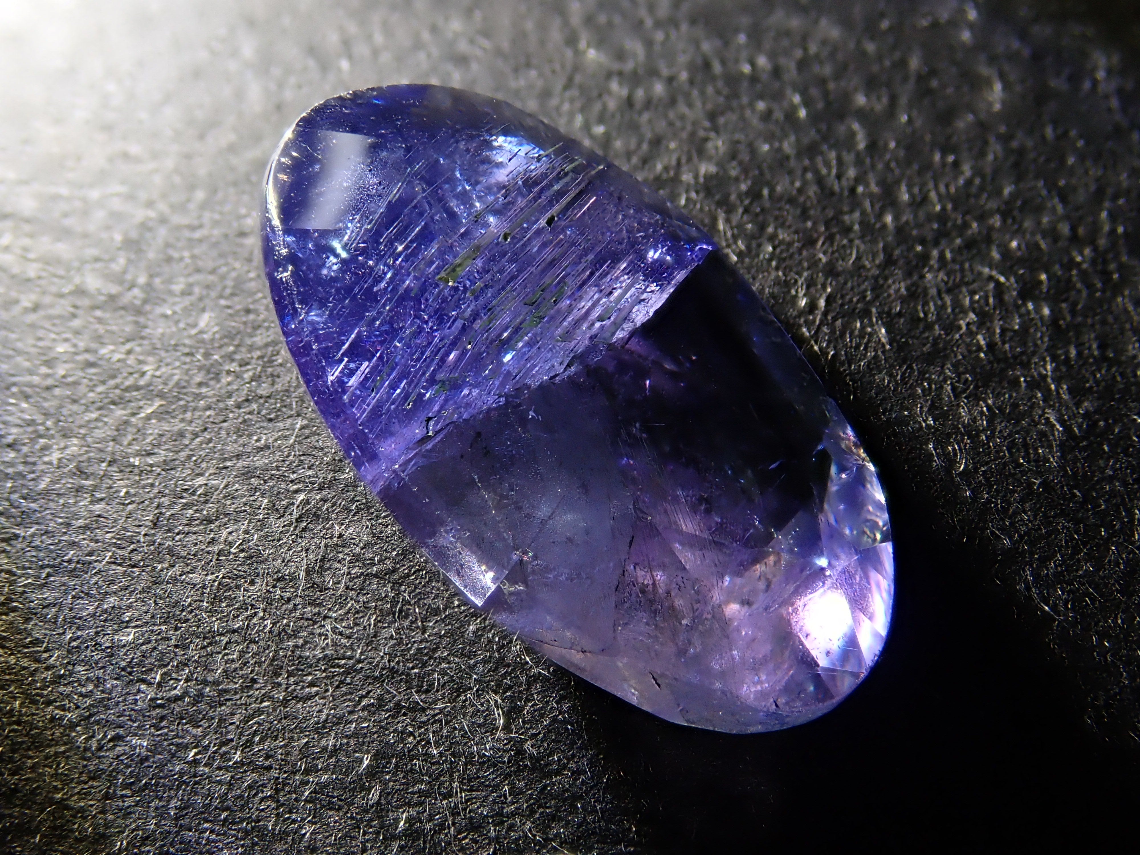 バイカラータンザナイト 6.351ctルース