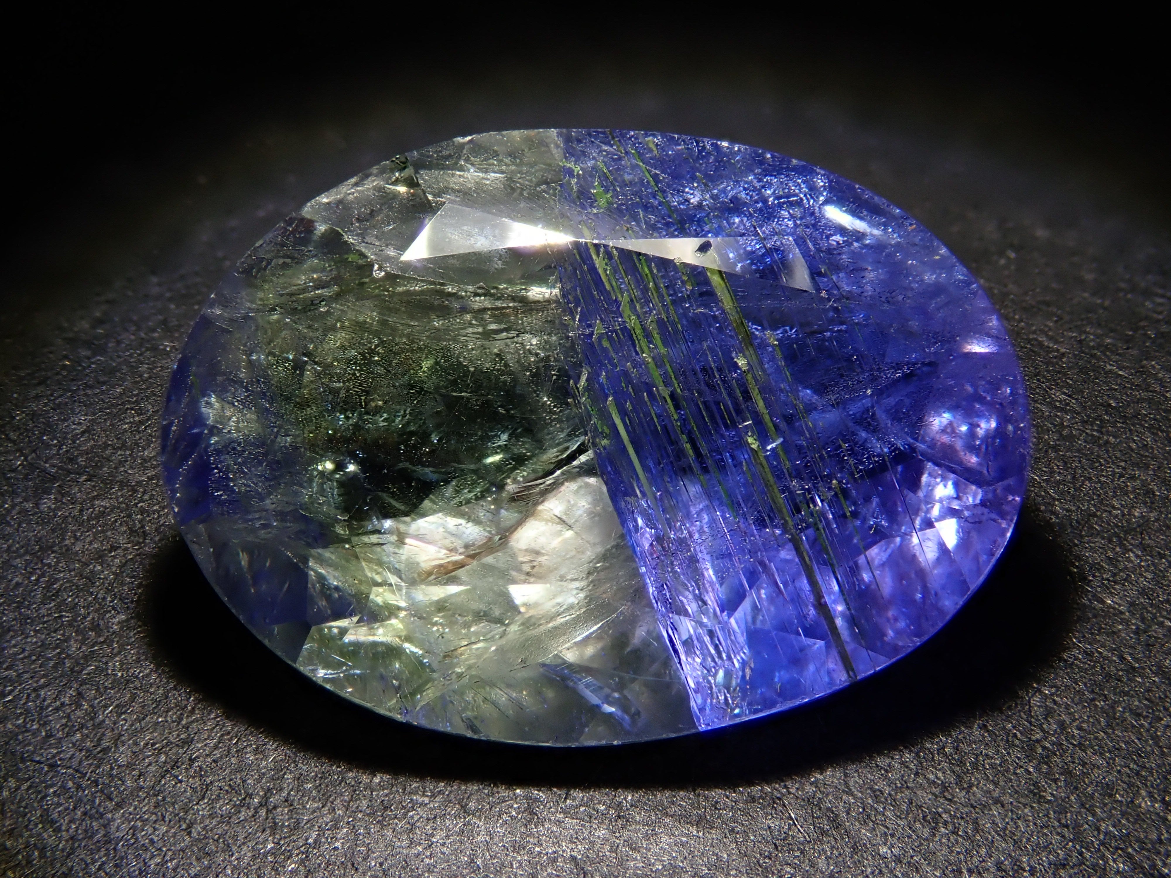 バイカラータンザナイト 6.351ctルース