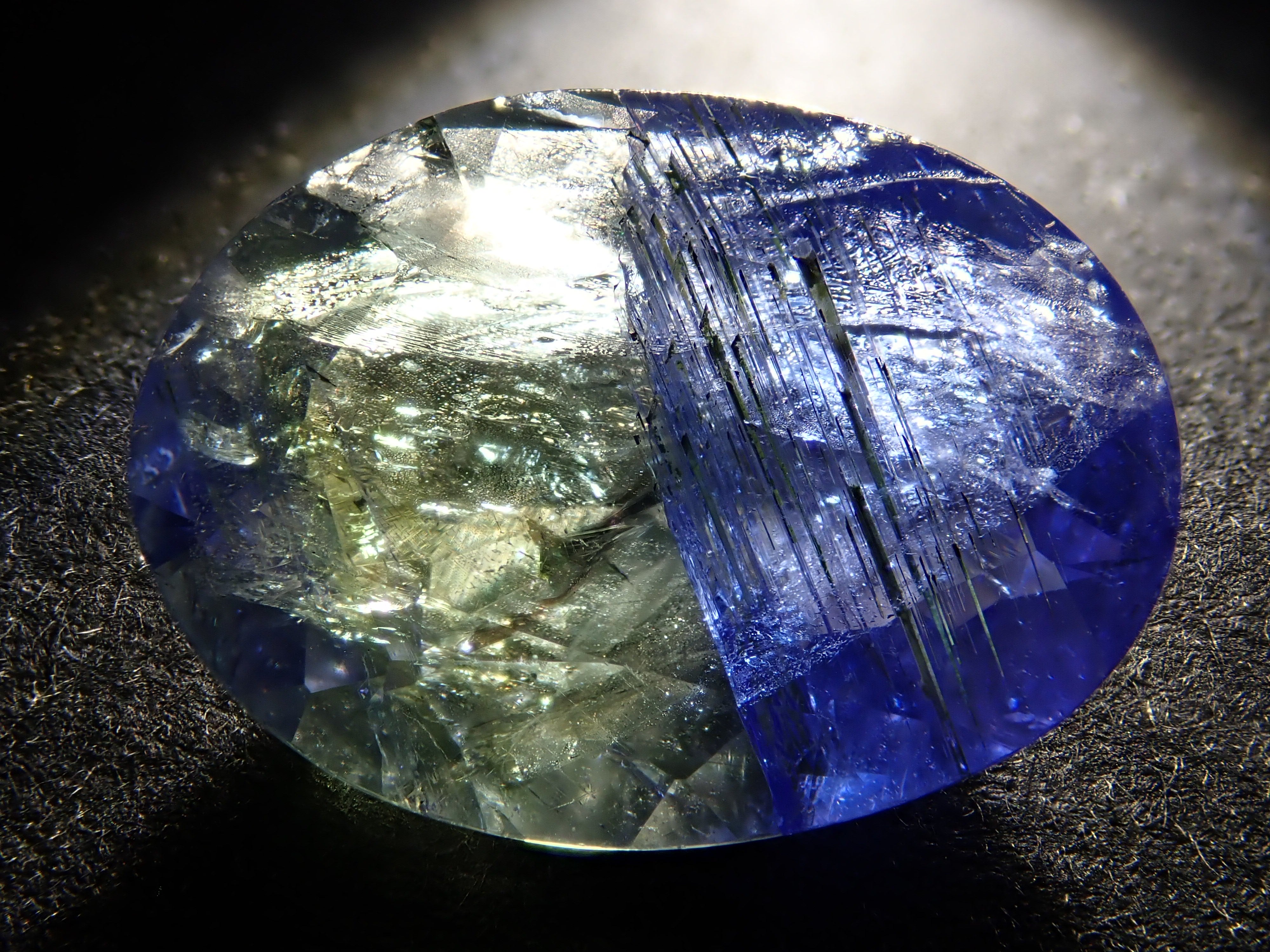 バイカラータンザナイト 6.351ctルース