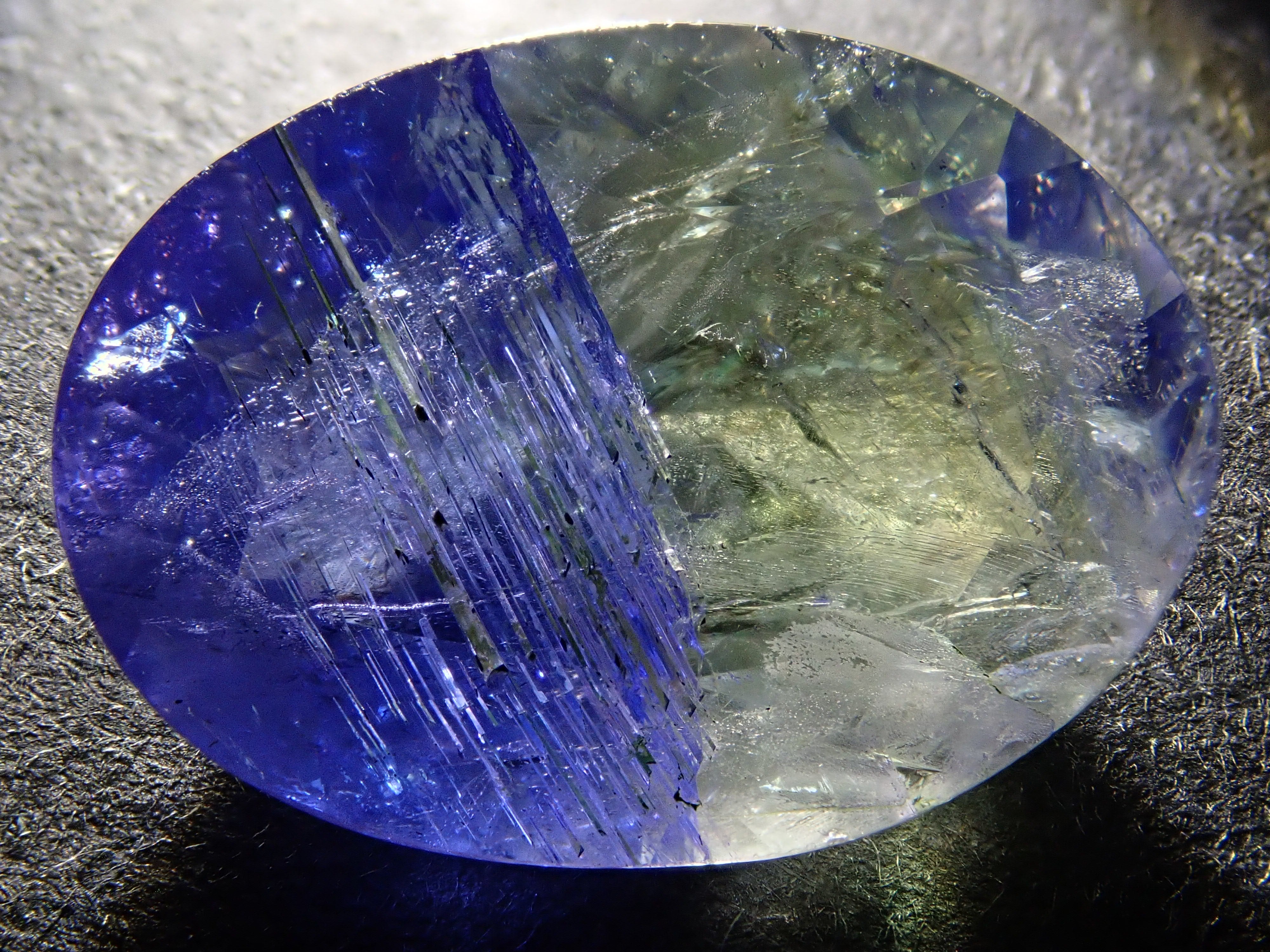 バイカラータンザナイト 6.351ctルース