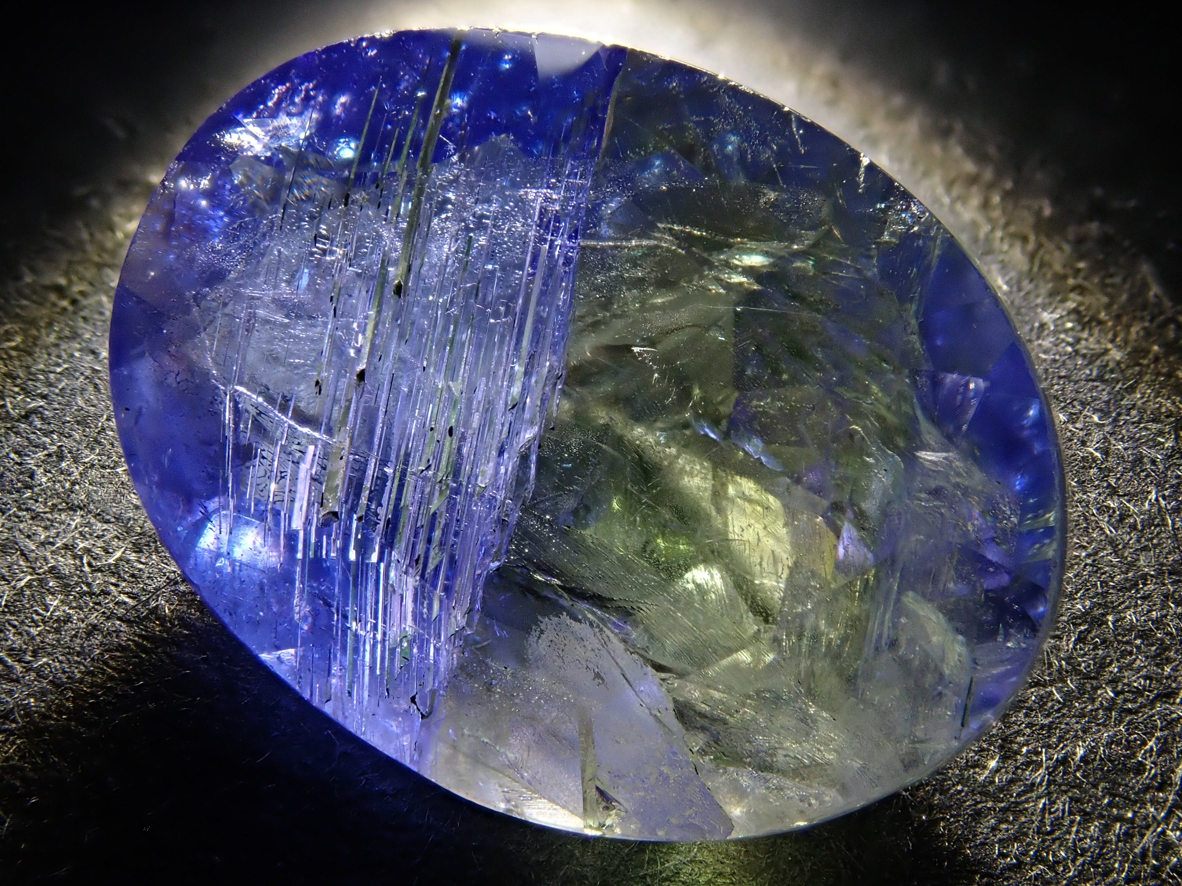 バイカラータンザナイト 6.351ctルース