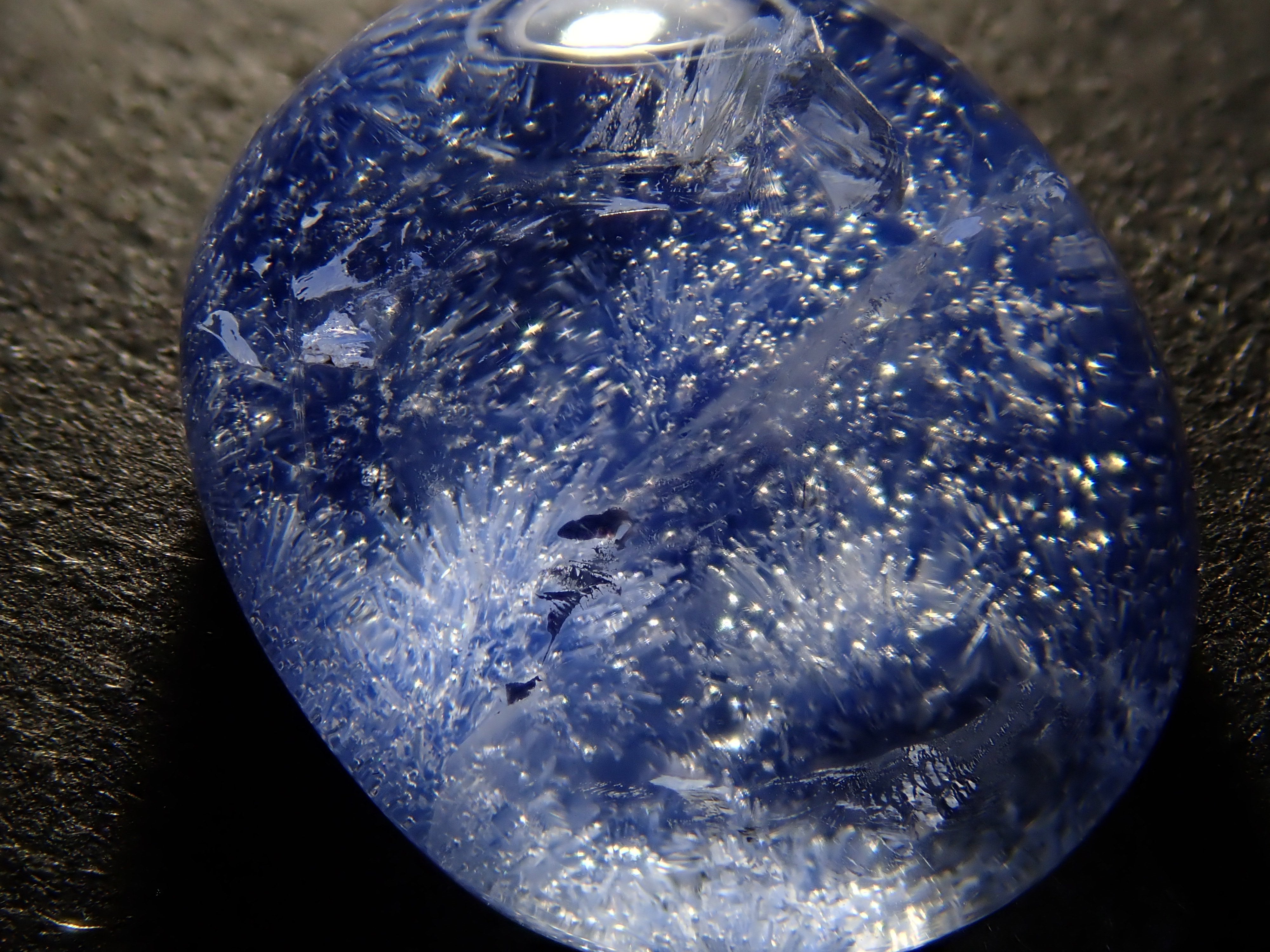 【12561482掲載】デュモルチェライトインクォーツ 5.830ctルース