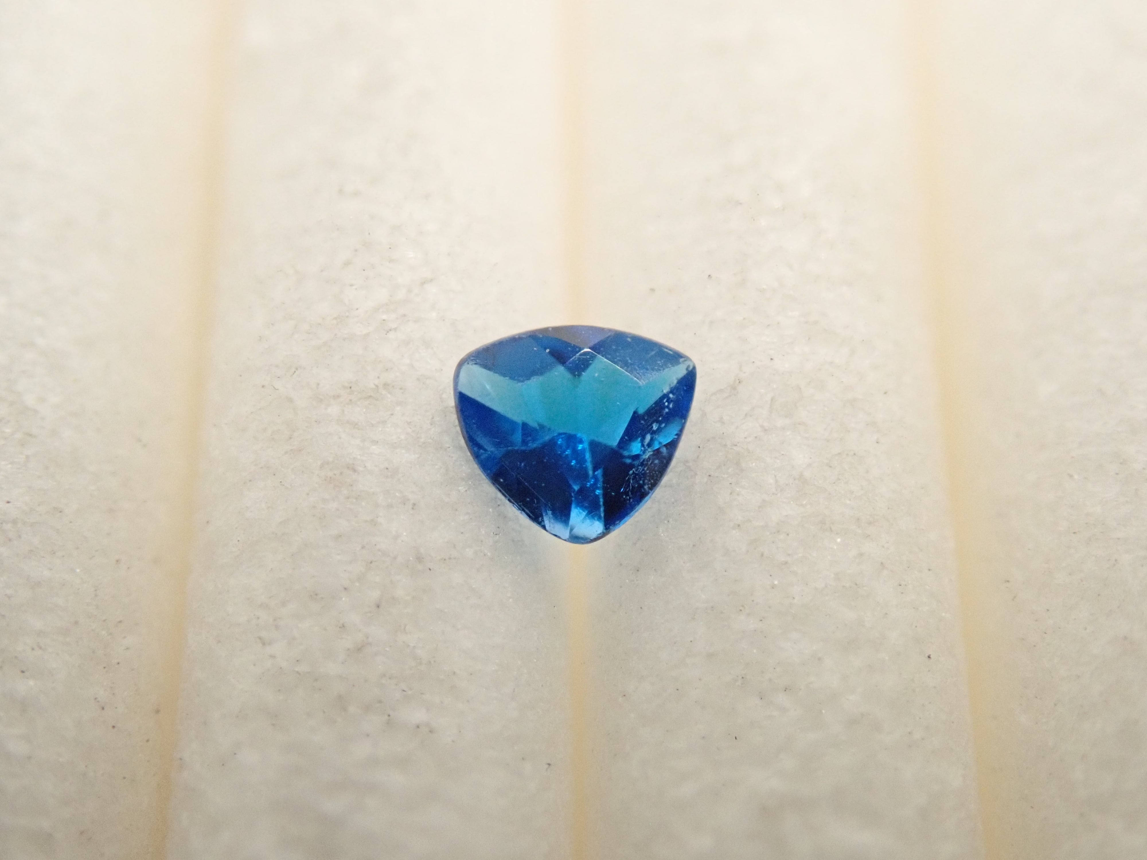 【12562392掲載】ラズライト(天藍石) 0.044ctルース