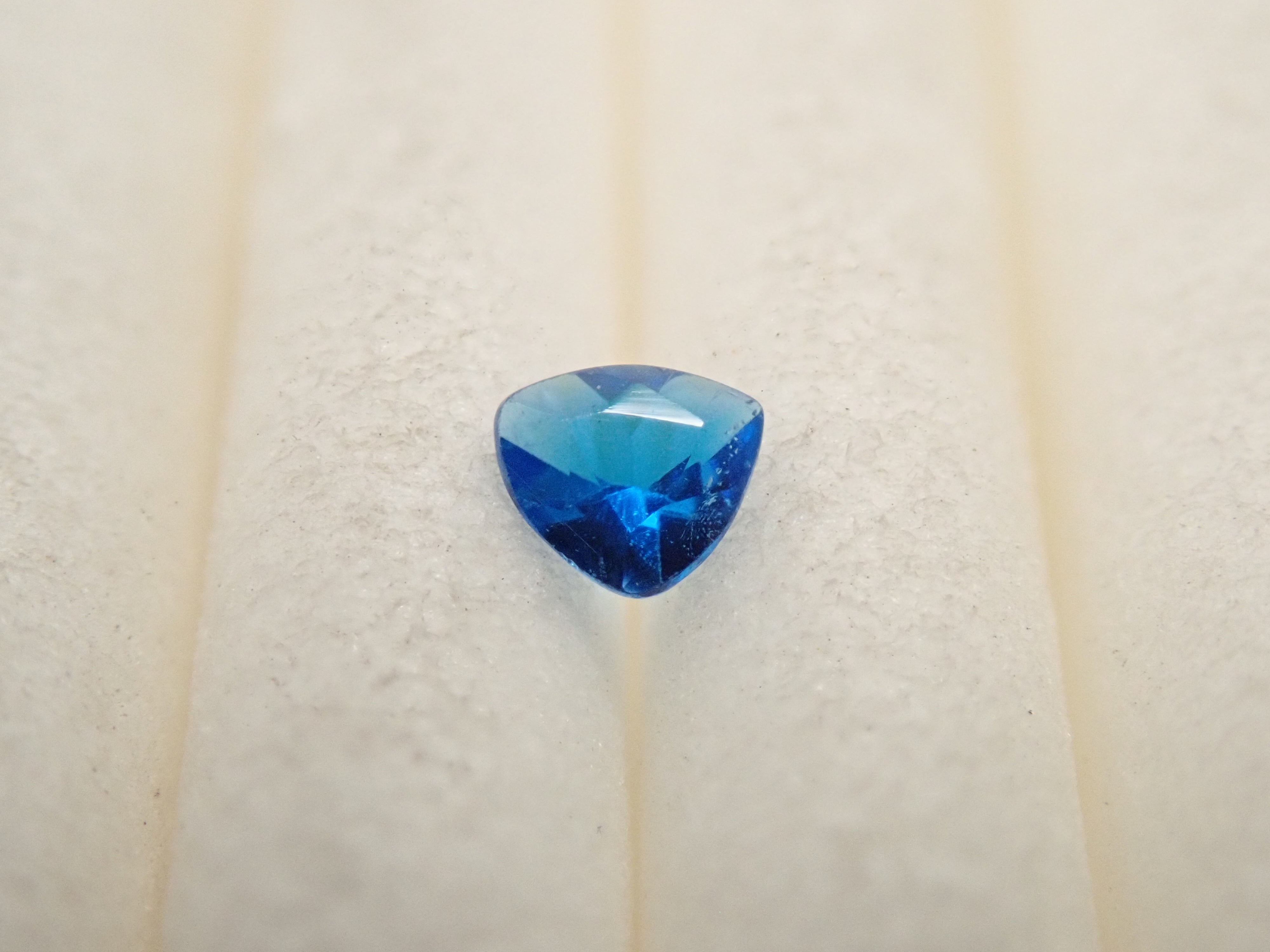 【12562392掲載】ラズライト(天藍石) 0.044ctルース