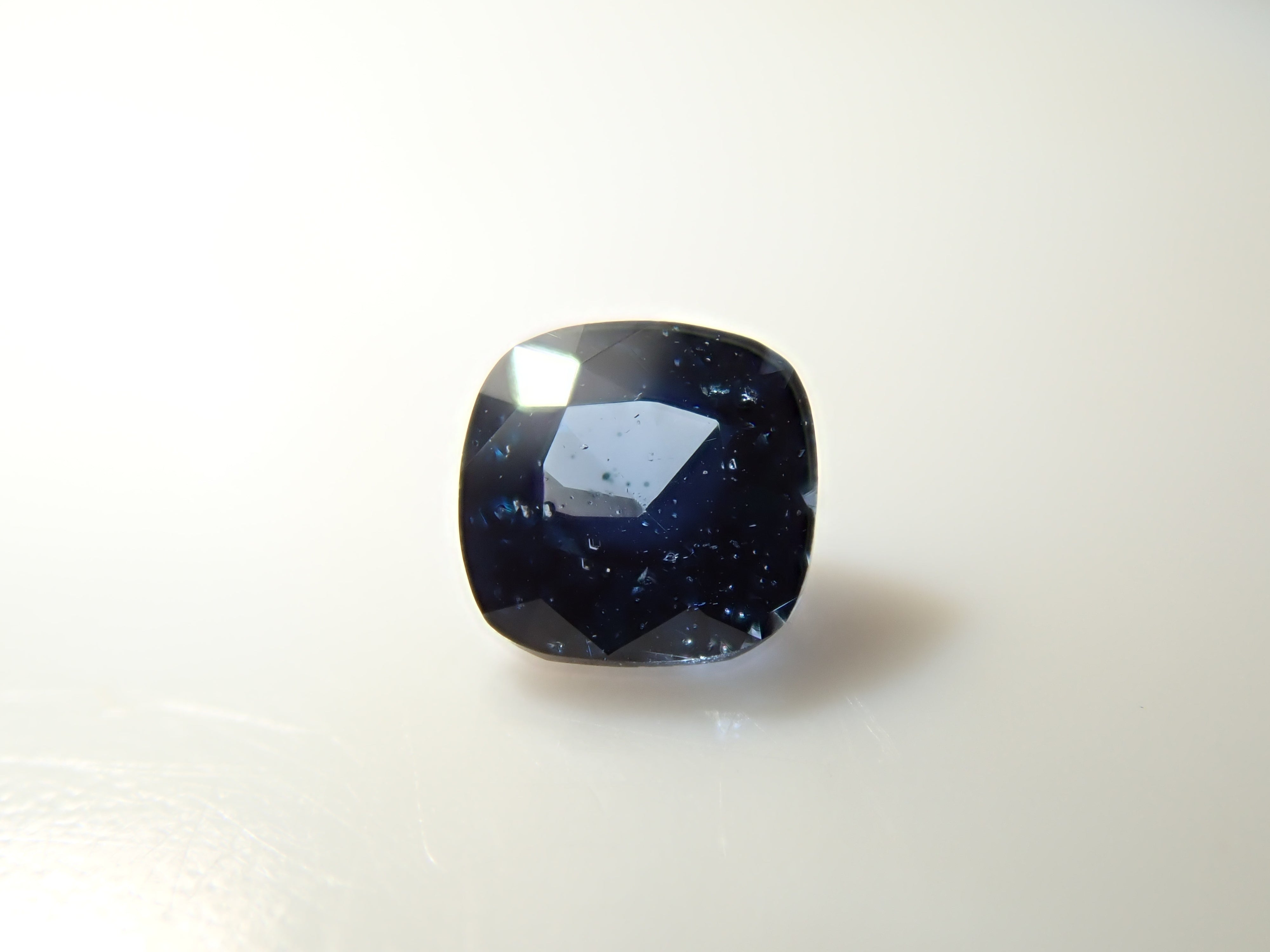 【12562396掲載】ガーナイト 0.095ctルース