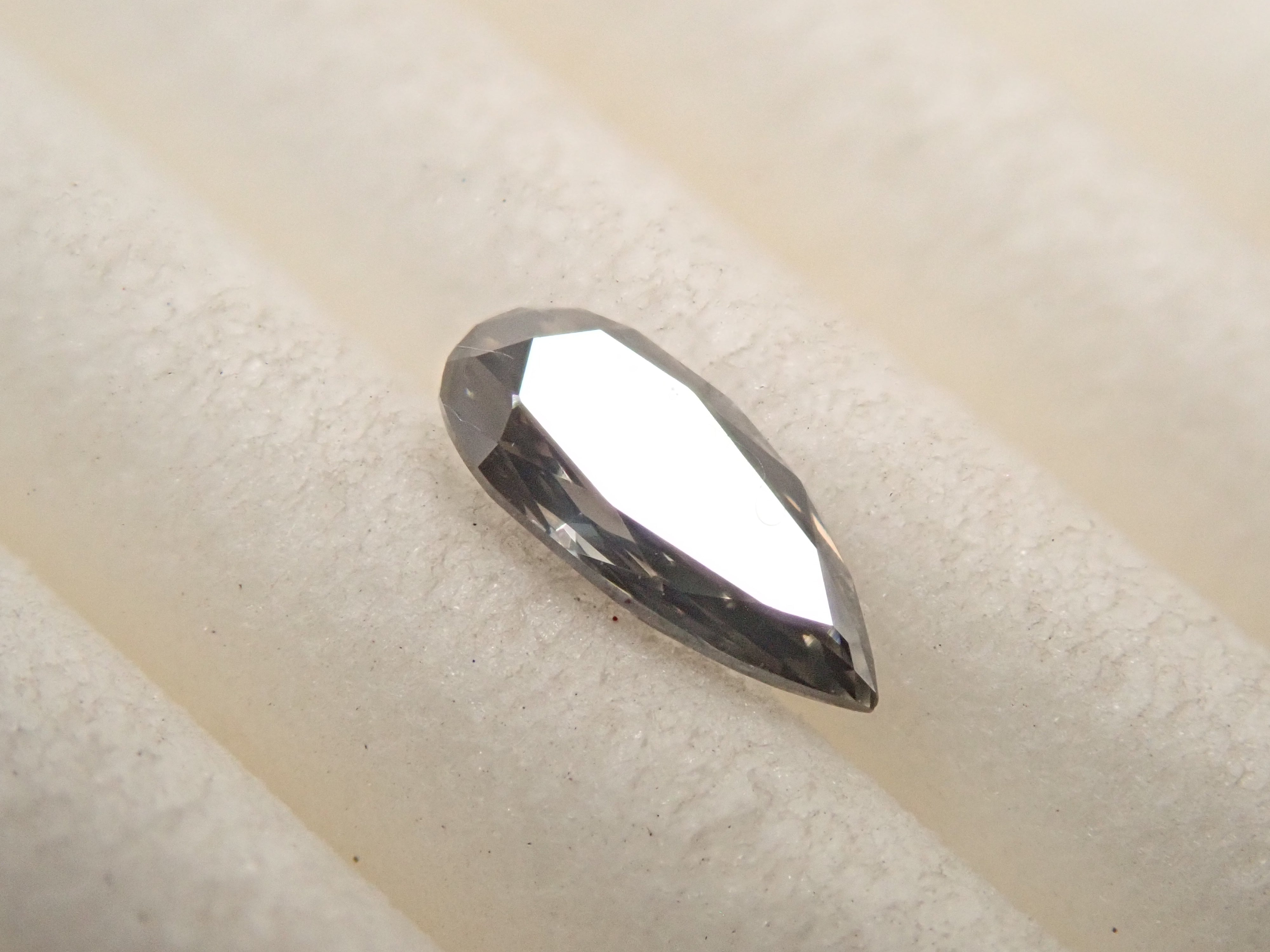 【32501865掲載】グレーダイヤモンド 0.200ctルース(FANCY DARK GRAY, SI-2)