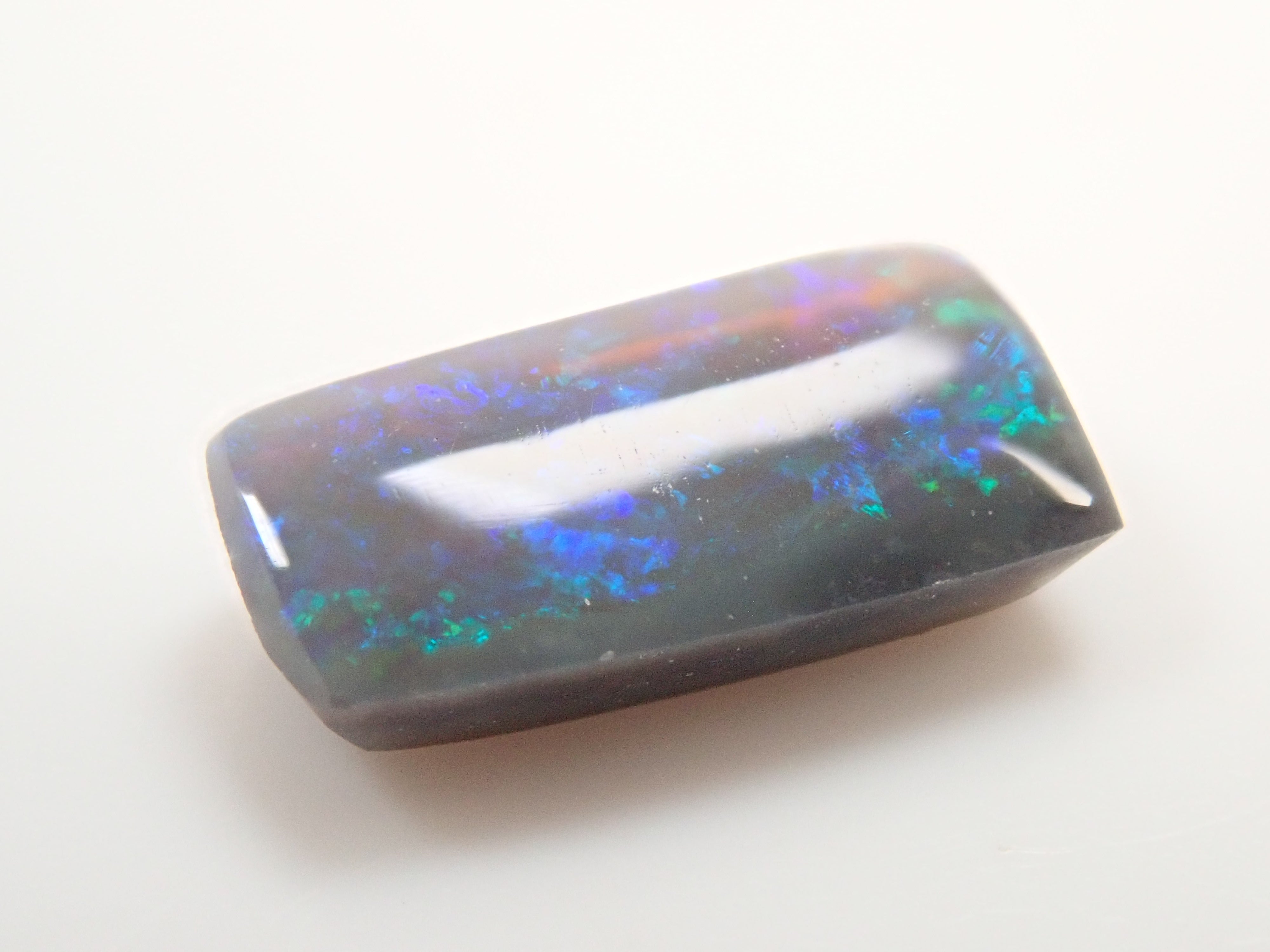 【12562541掲載】オーストラリア産ブラックオパール 0.666ctルース