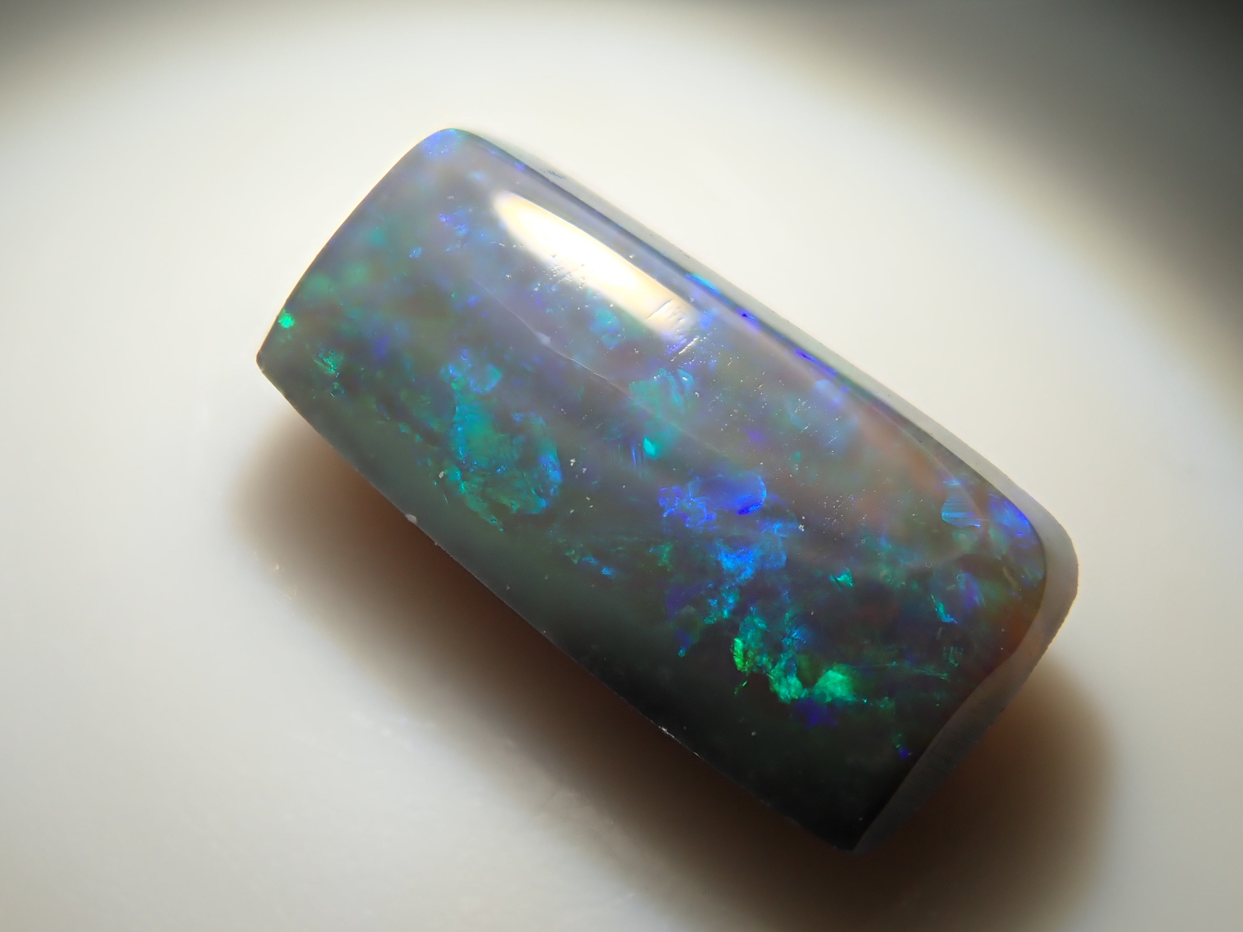 【12562541掲載】オーストラリア産ブラックオパール 0.666ctルース