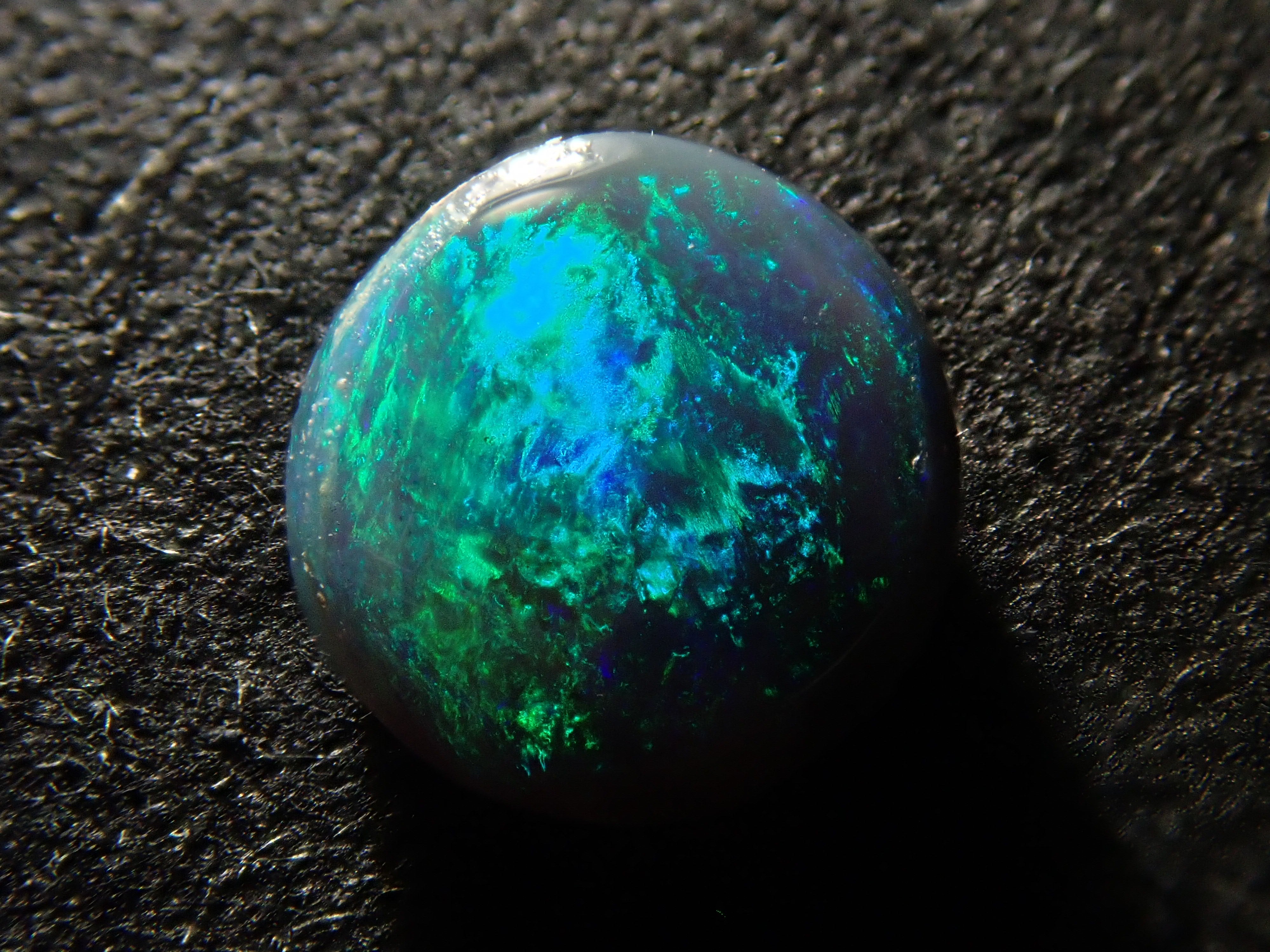 【12562555掲載】オーストラリア産ブラックオパール 0.248ctルース