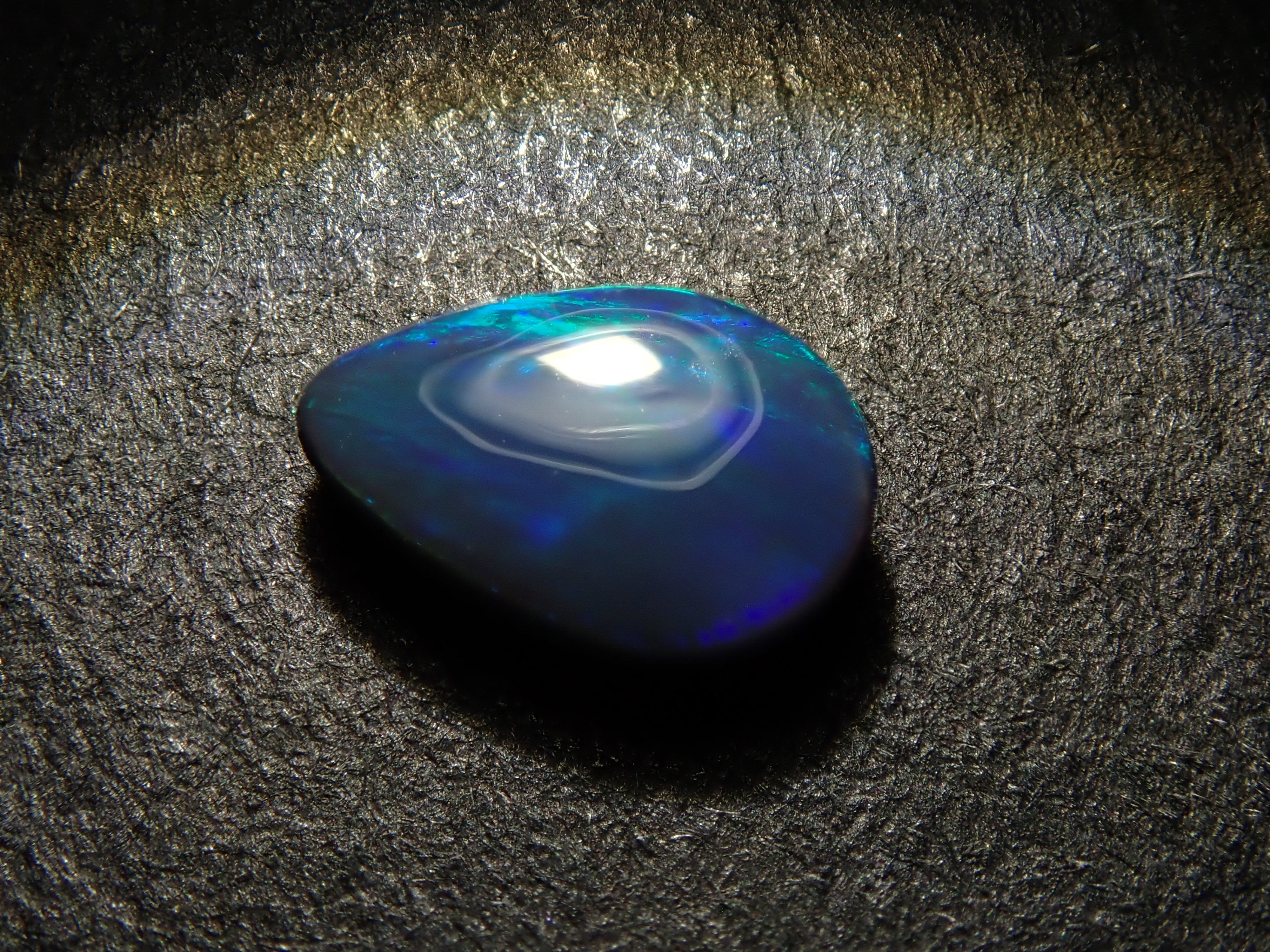 【12562559掲載】オーストラリア産ブラックオパール 0.232ctルース