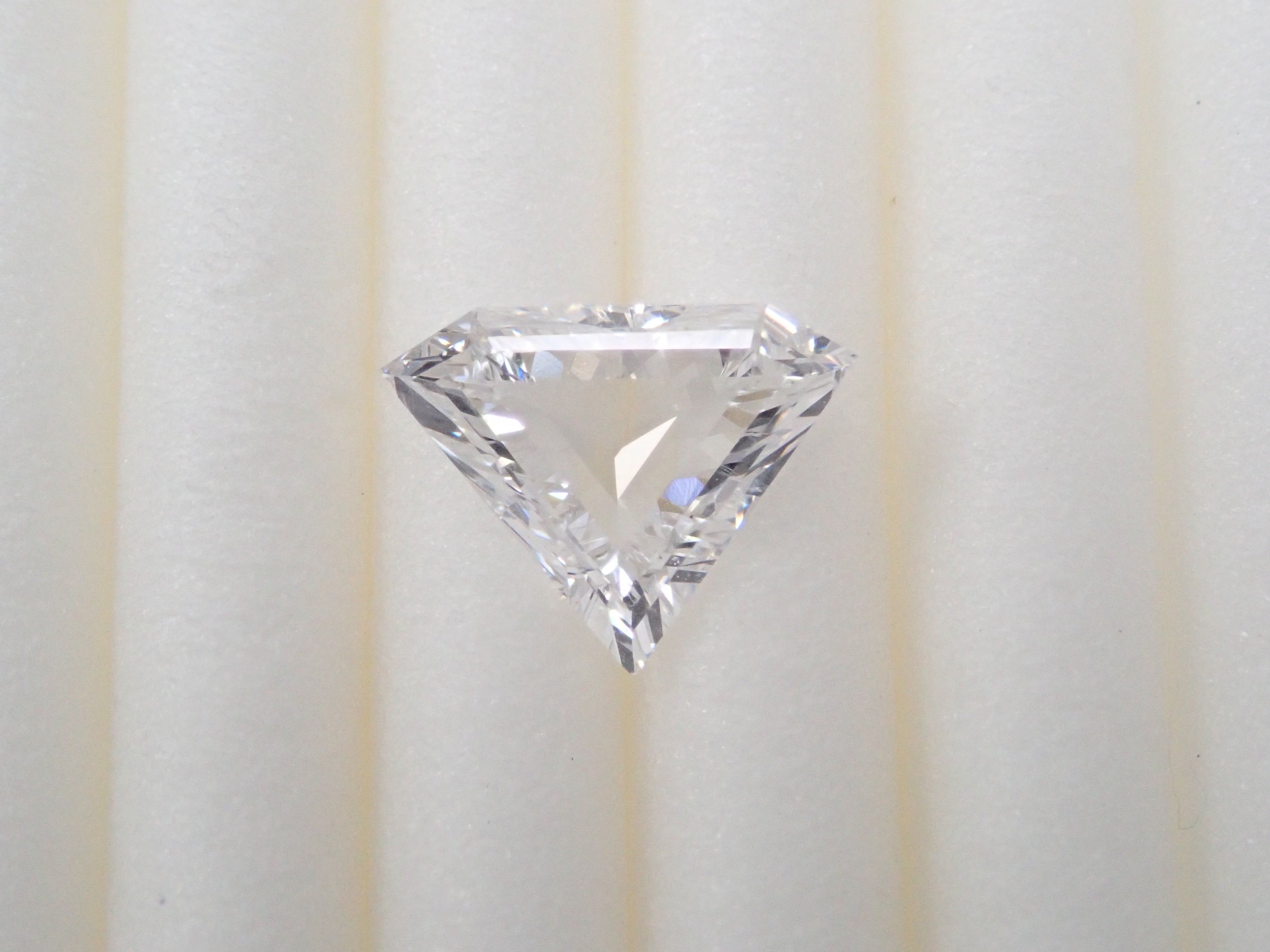 ダイヤモンド 0.320ctルース(D, VS2)