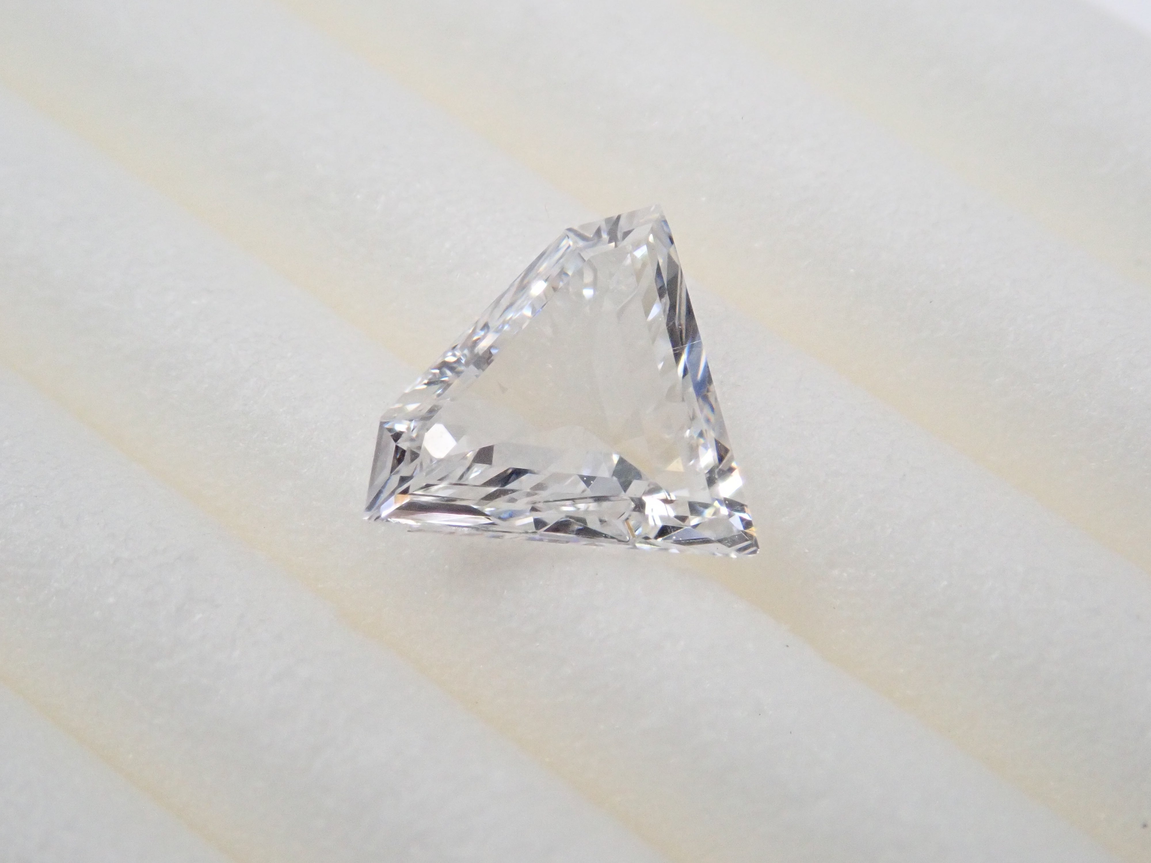 ダイヤモンド 0.320ctルース(D, VS2)