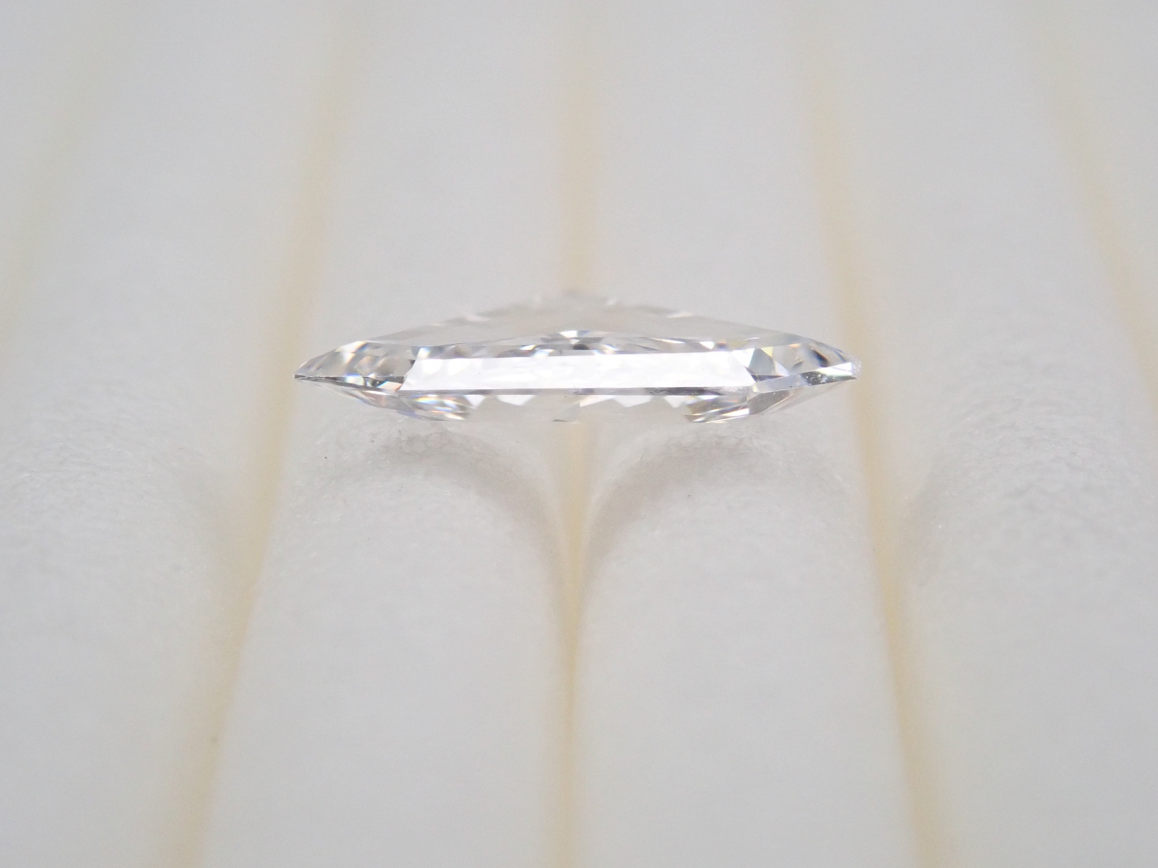 ダイヤモンド 0.320ctルース(D, VS2)