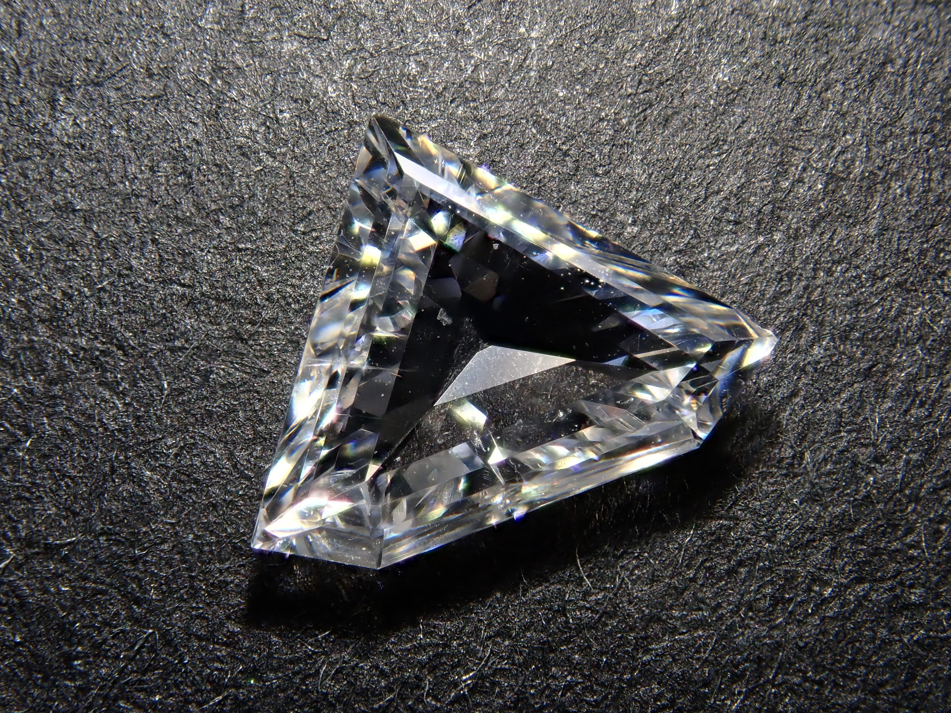 ダイヤモンド 0.320ctルース(D, VS2)