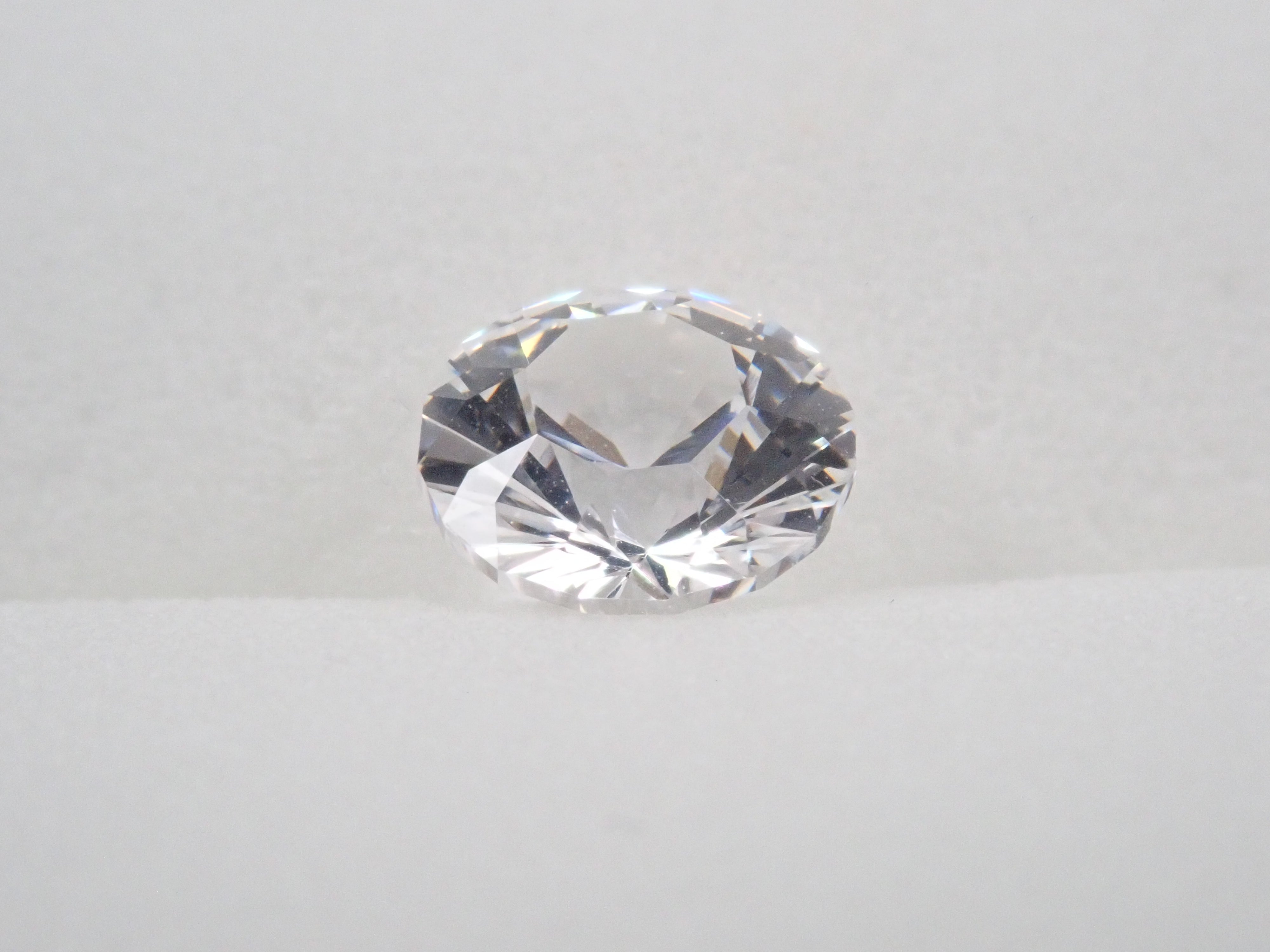 YAG(イットリウムアルミニウムガーネット) 1.171ctルース