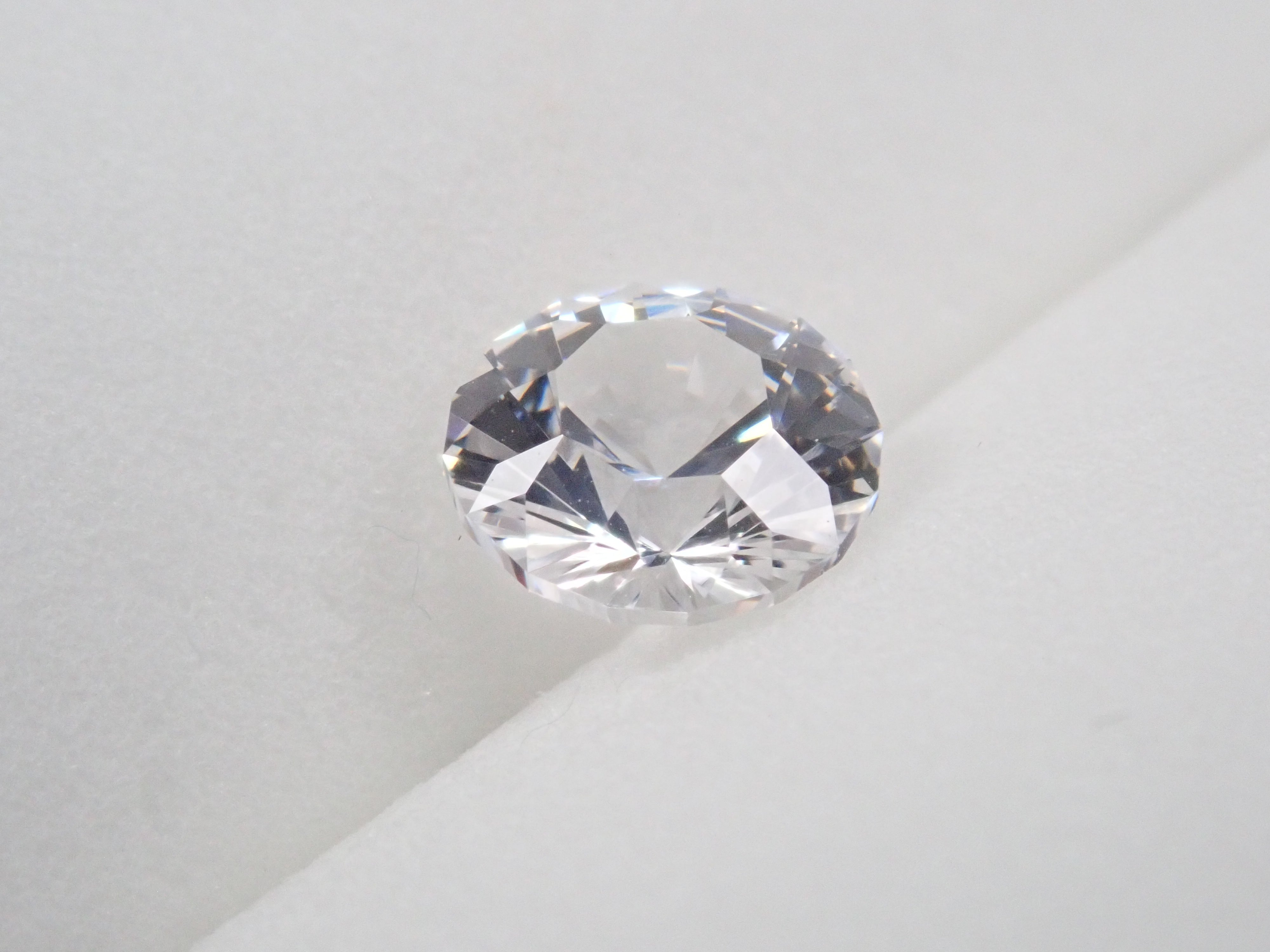 YAG(イットリウムアルミニウムガーネット) 1.171ctルース