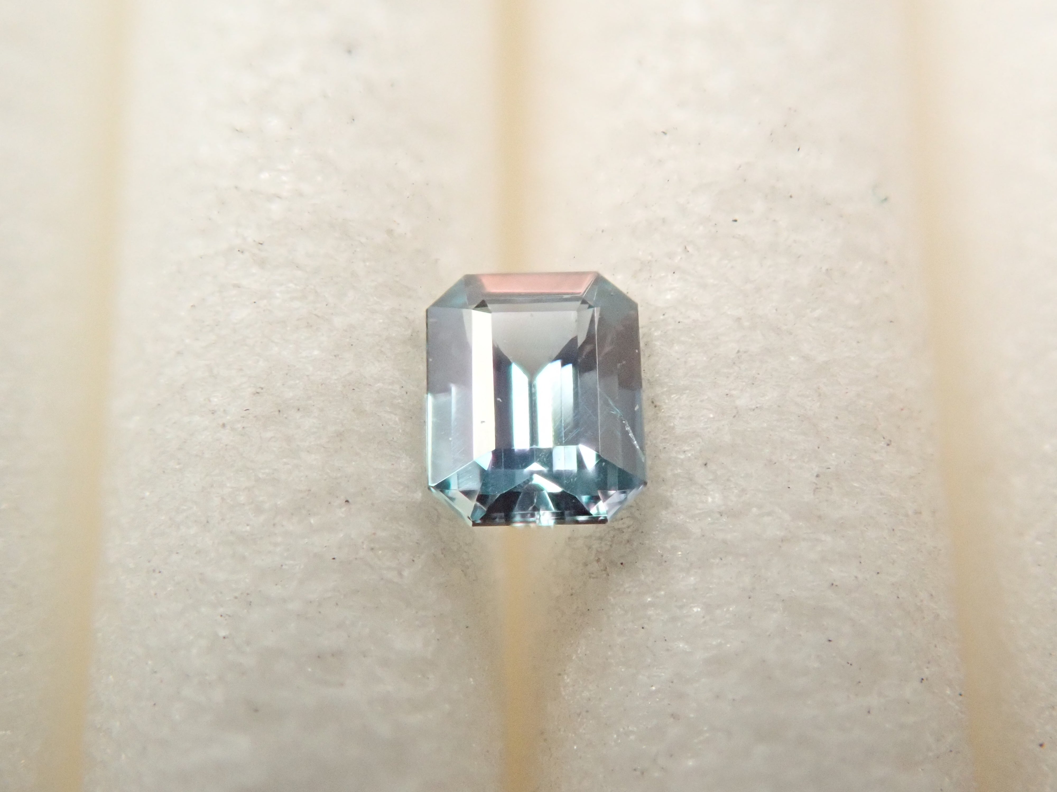 ブラジル産アレキサンドライト 0.066ctルース