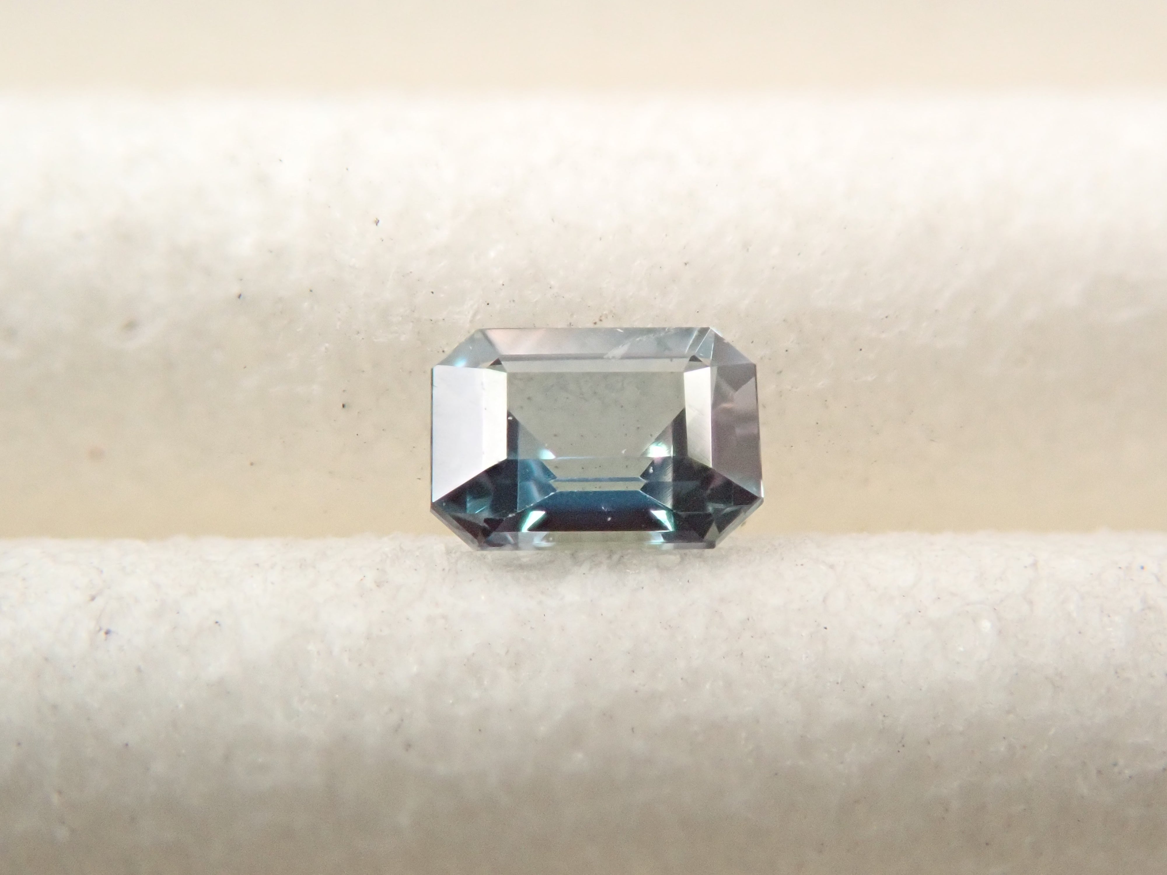 ブラジル産アレキサンドライト 0.066ctルース