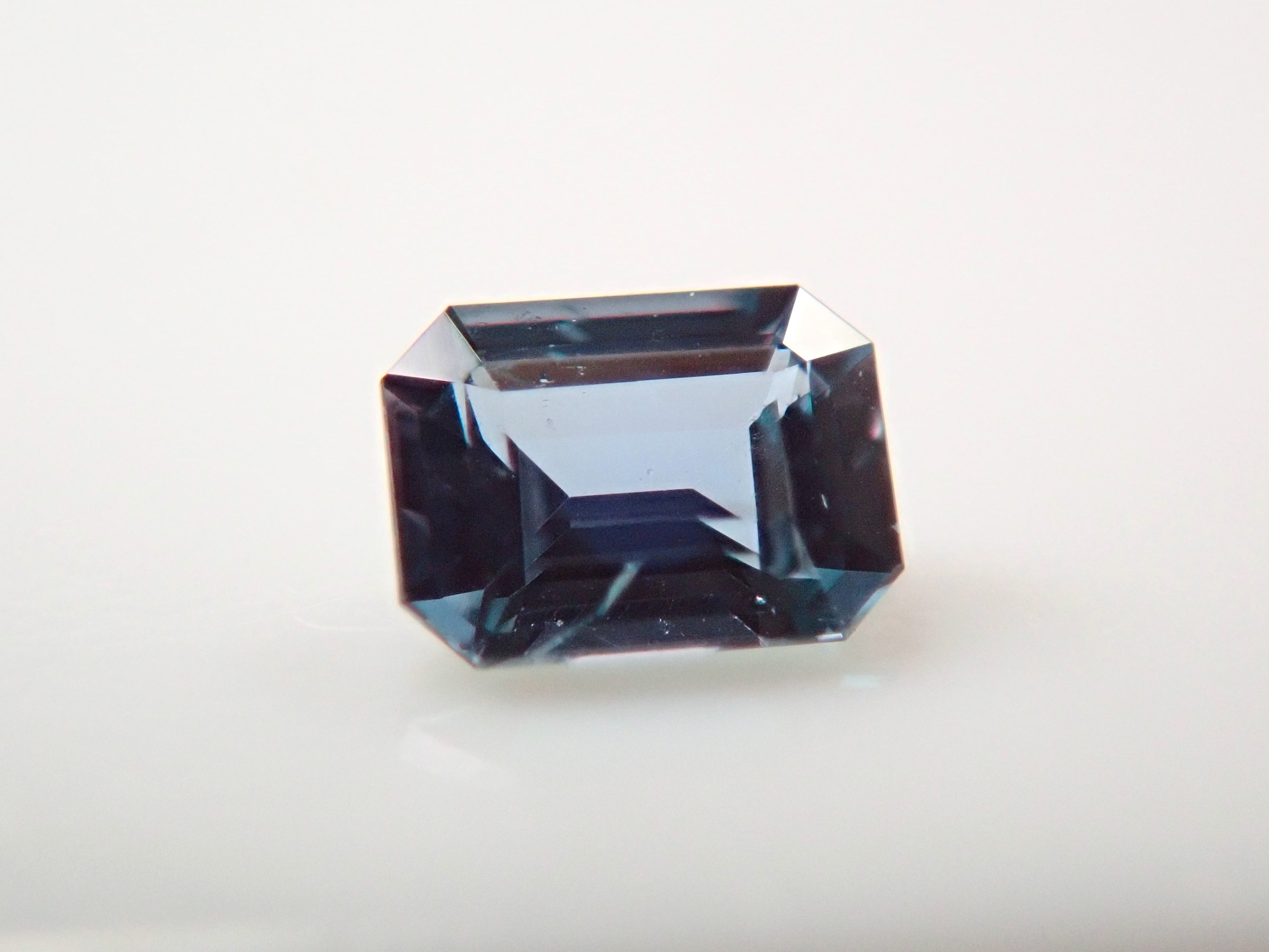 ブラジル産アレキサンドライト 0.066ctルース