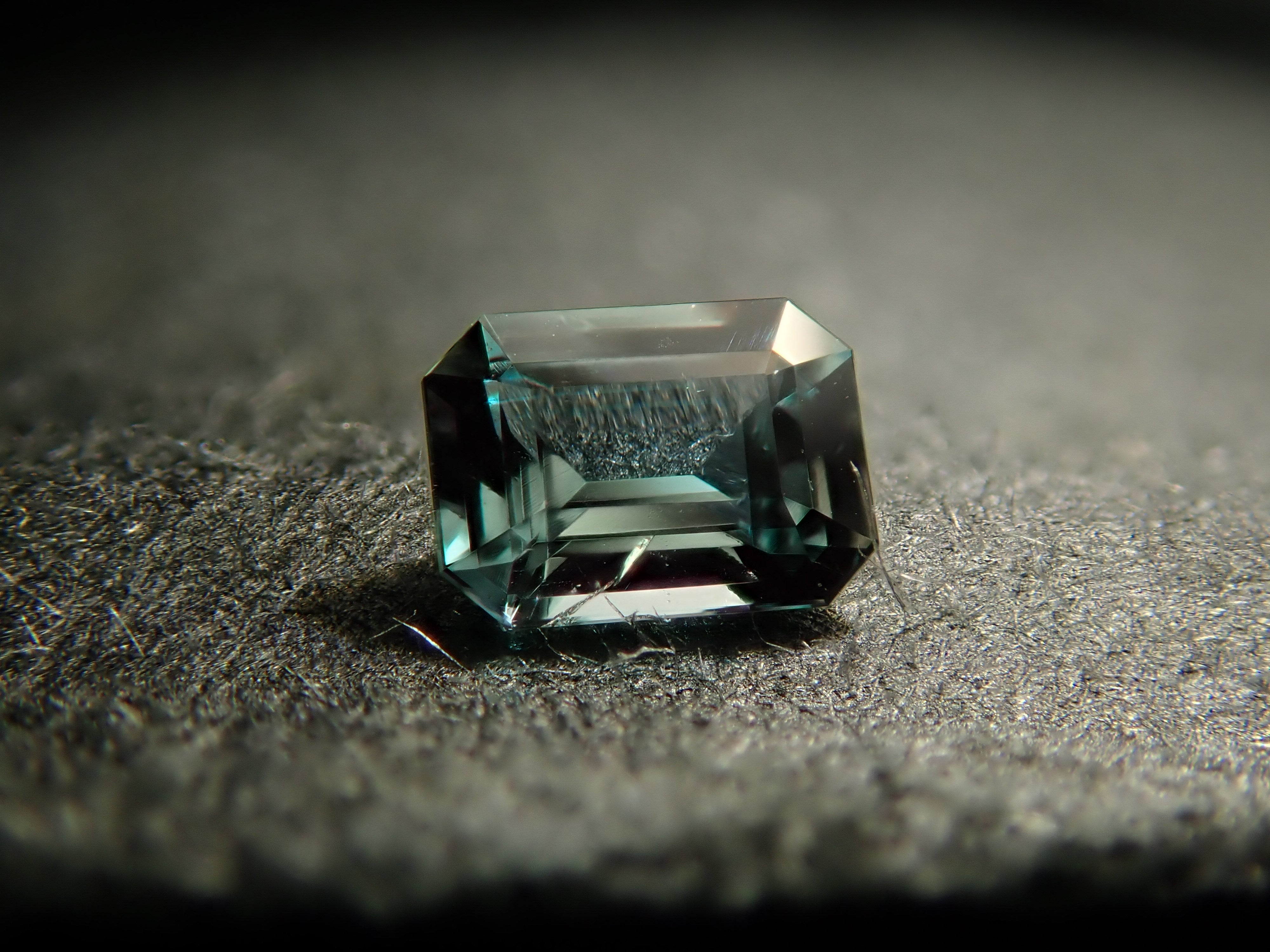 ブラジル産アレキサンドライト 0.066ctルース