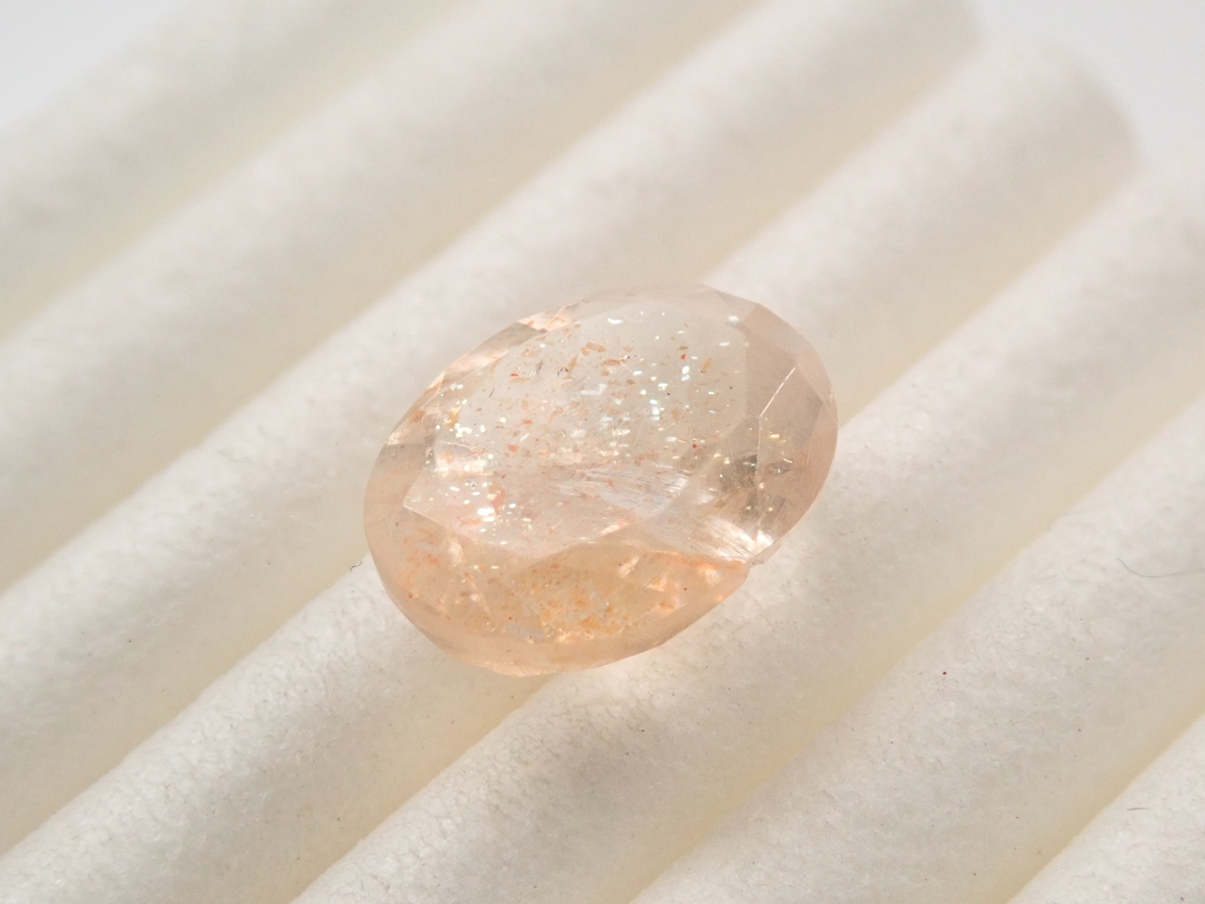 サンストーン(イリュージョンサンストーン) 1.934ctルース