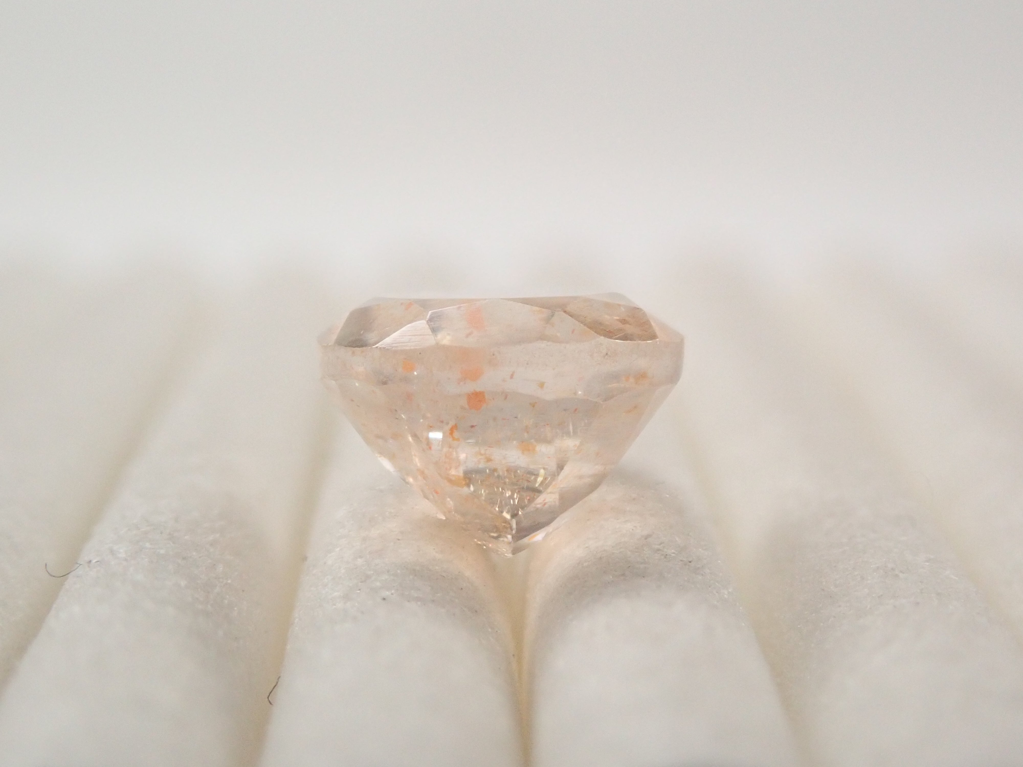 サンストーン(イリュージョンサンストーン) 1.934ctルース