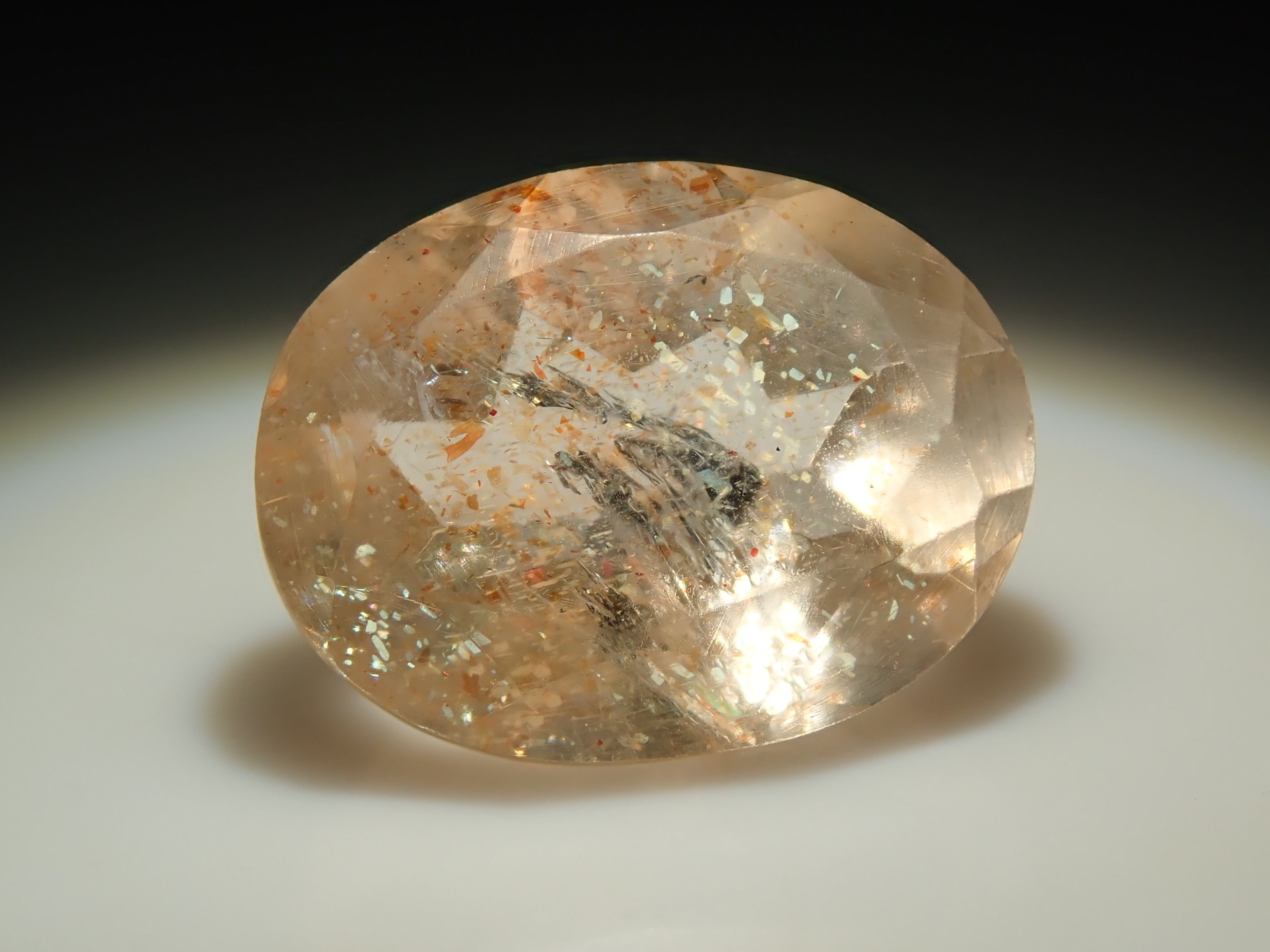 サンストーン(イリュージョンサンストーン) 1.934ctルース