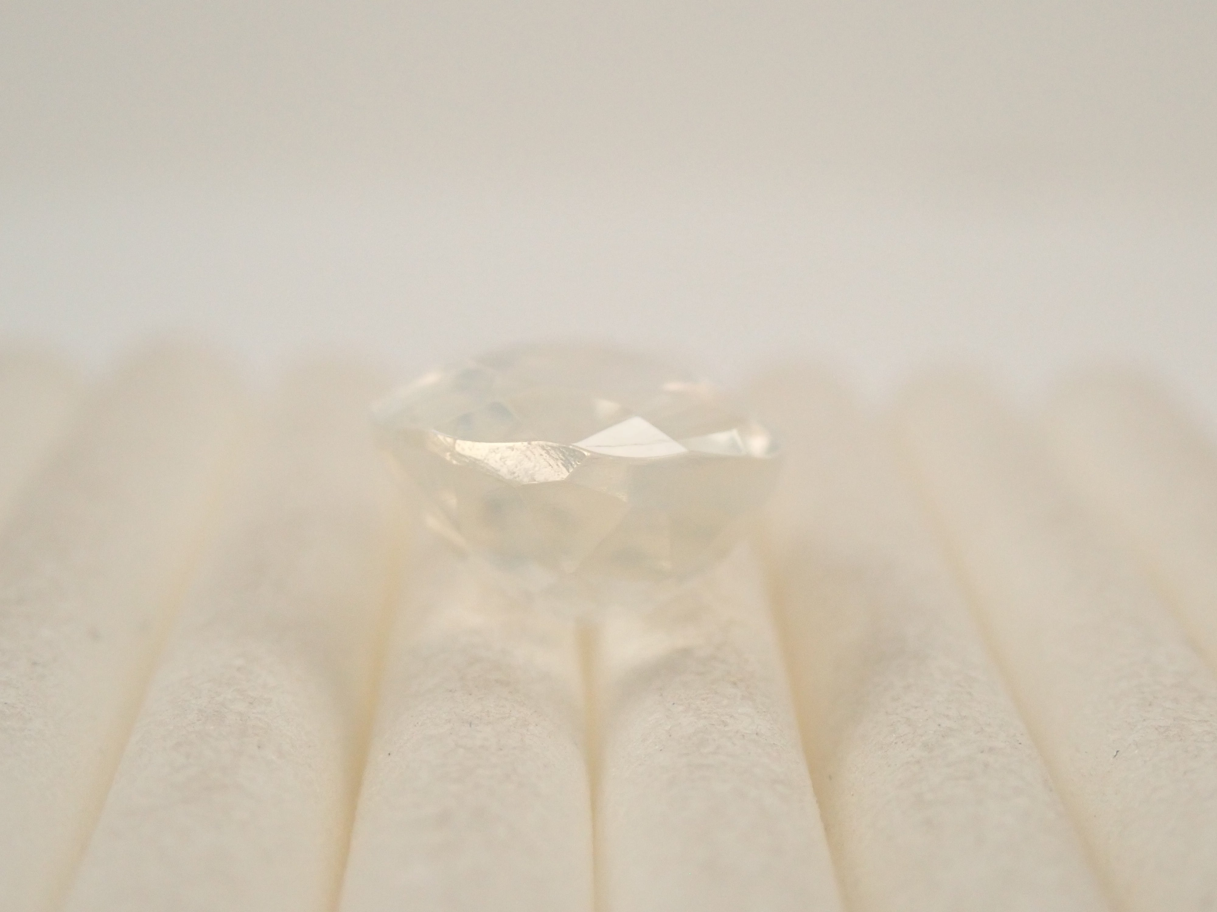 【12562642掲載】マラウイ産ムーンストーン(マラウイムーンストーン) 4.392ctルース