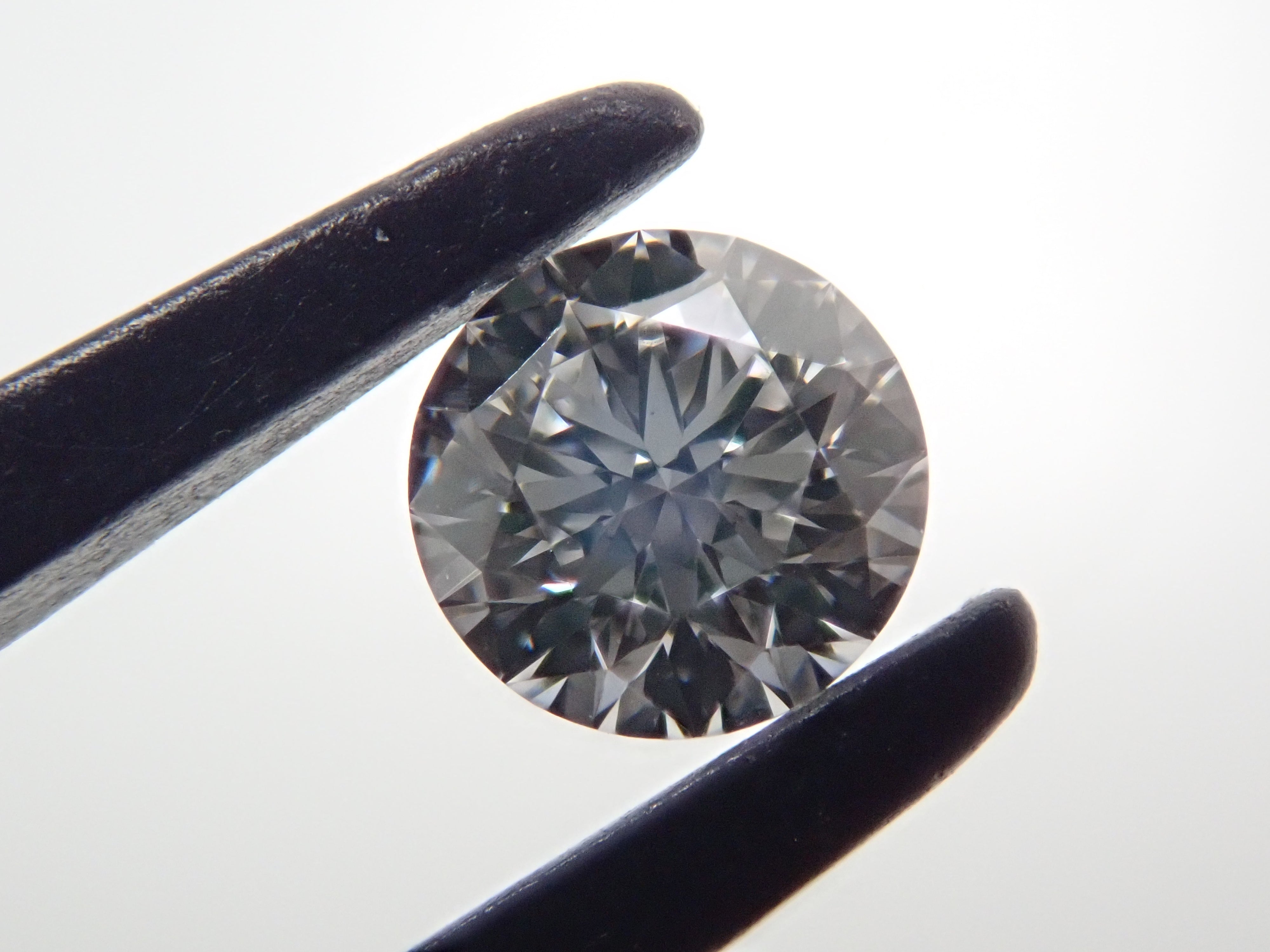 インターナリーフローレスダイヤモンド 4mm/0.240ctルース(E, IF) GIA