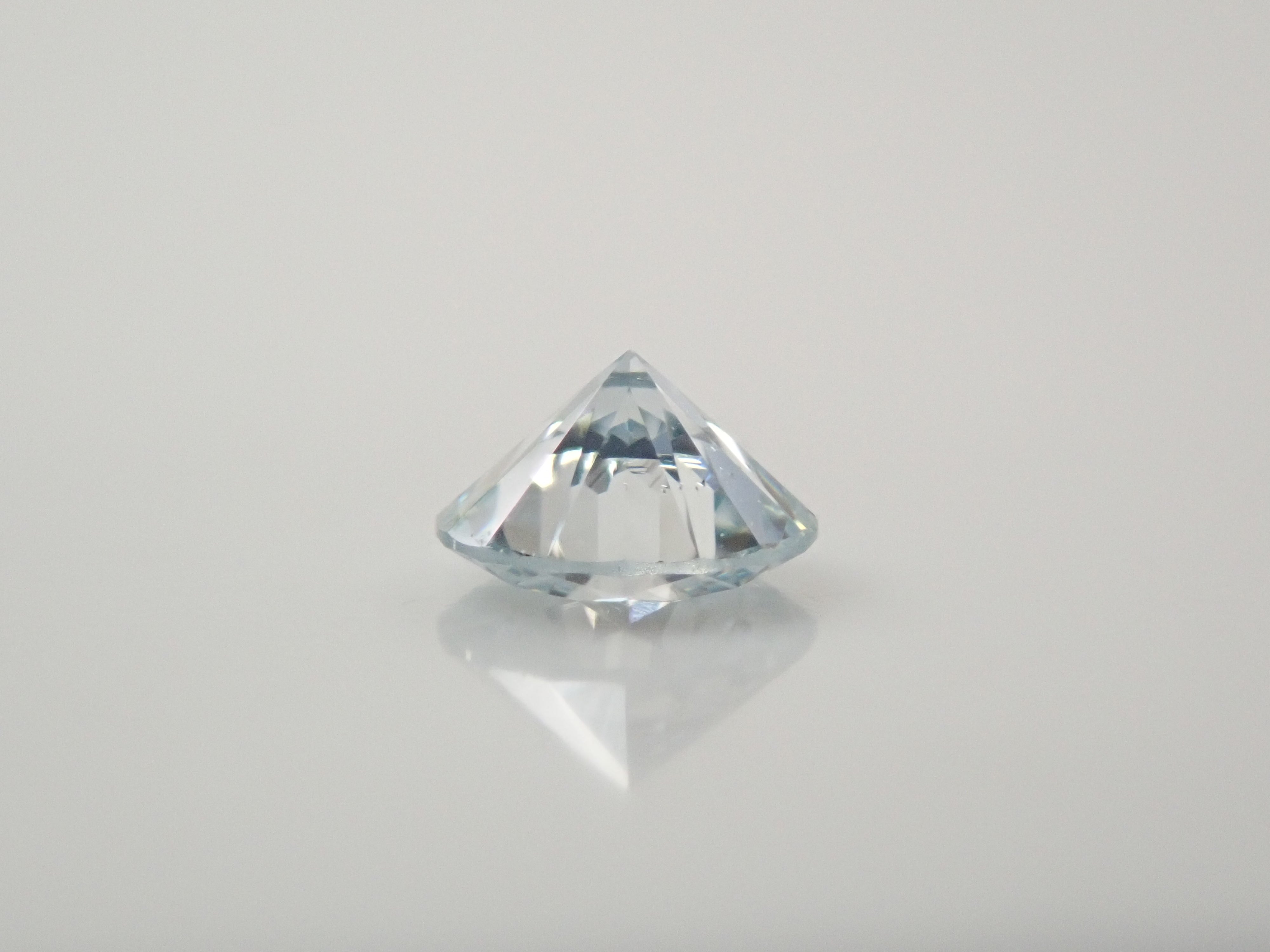 アイスブルーダイヤモンド 3.0mm/0.090ctルース(Undetermined) GIA