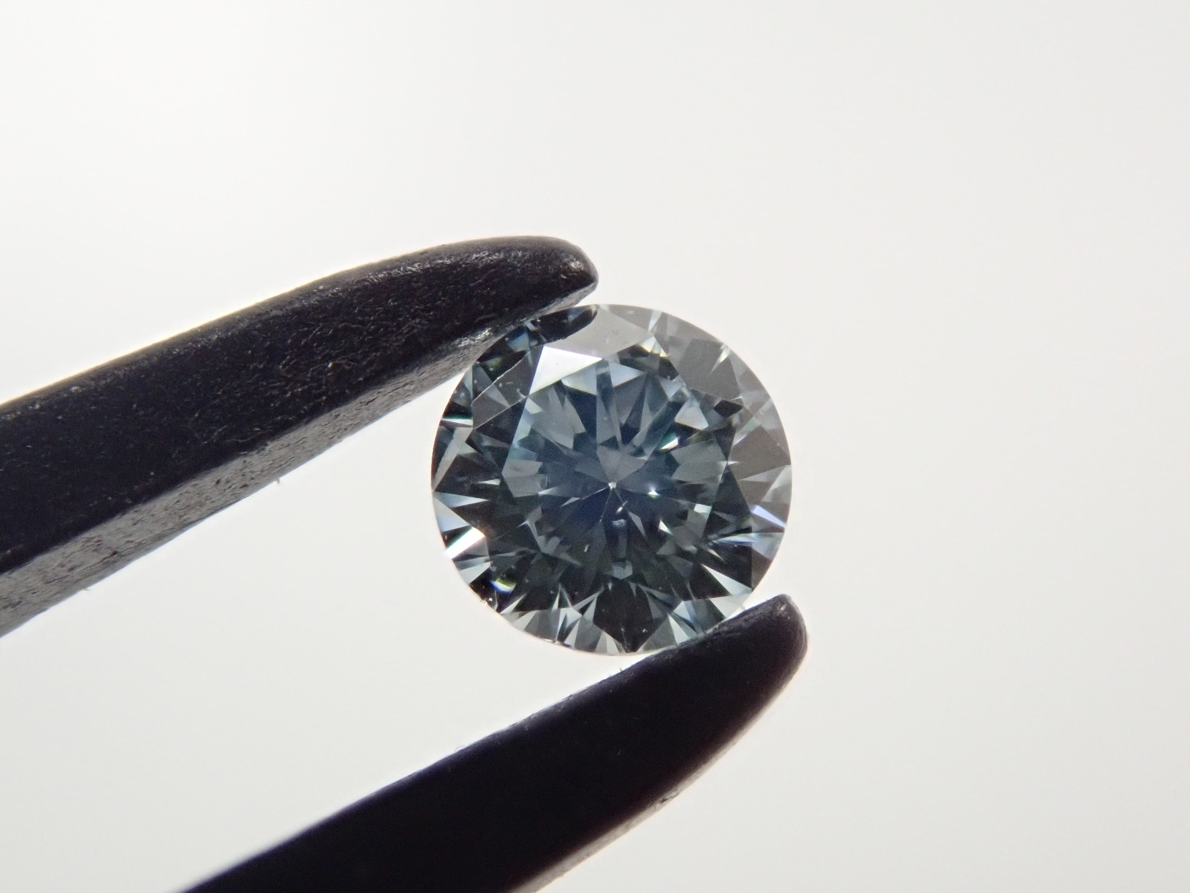 アイスブルーダイヤモンド 3.0mm/0.090ctルース(Undetermined) GIA