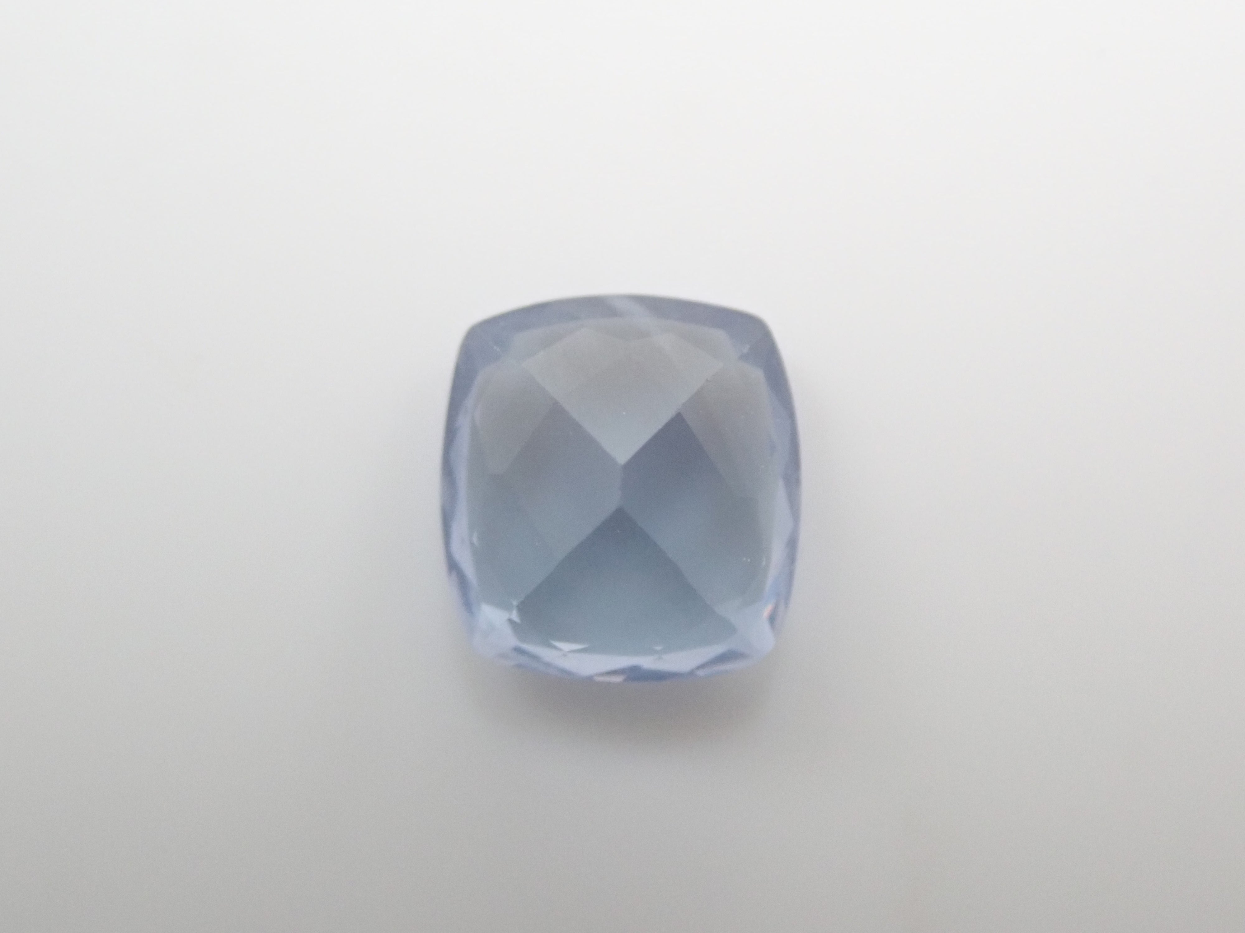 ジンバブエ産ブルーアパタイト(UVタイプ) 1.061ctルース