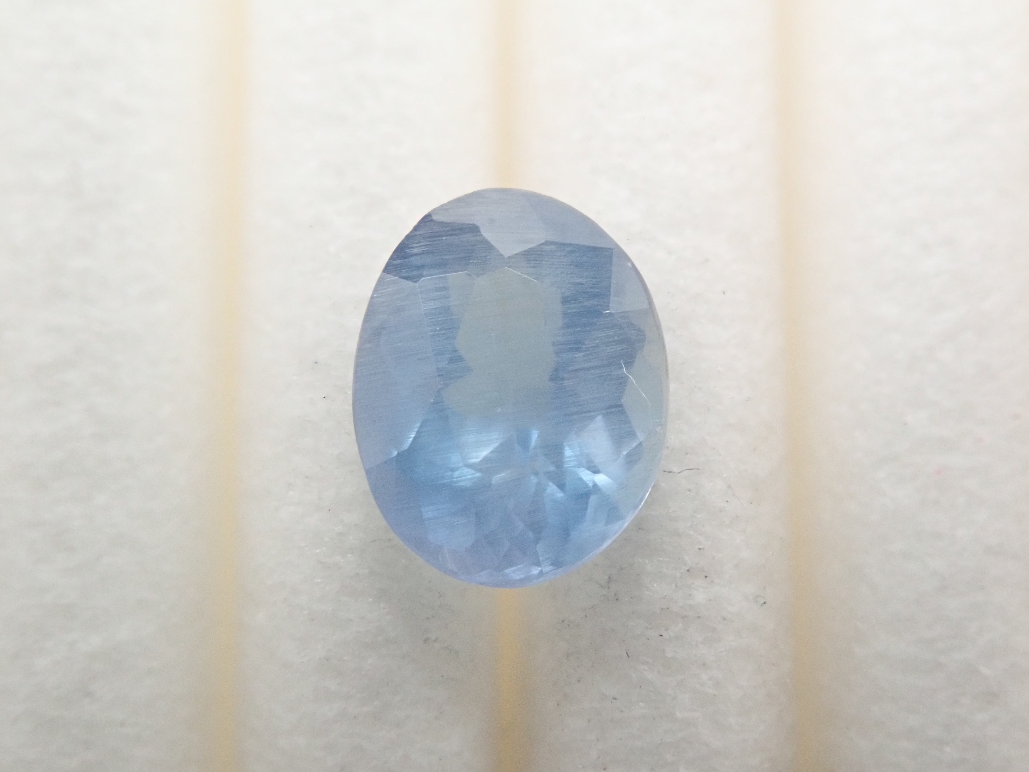 ジンバブエ産ブルーアパタイト(UVタイプ) 0.539ctルース