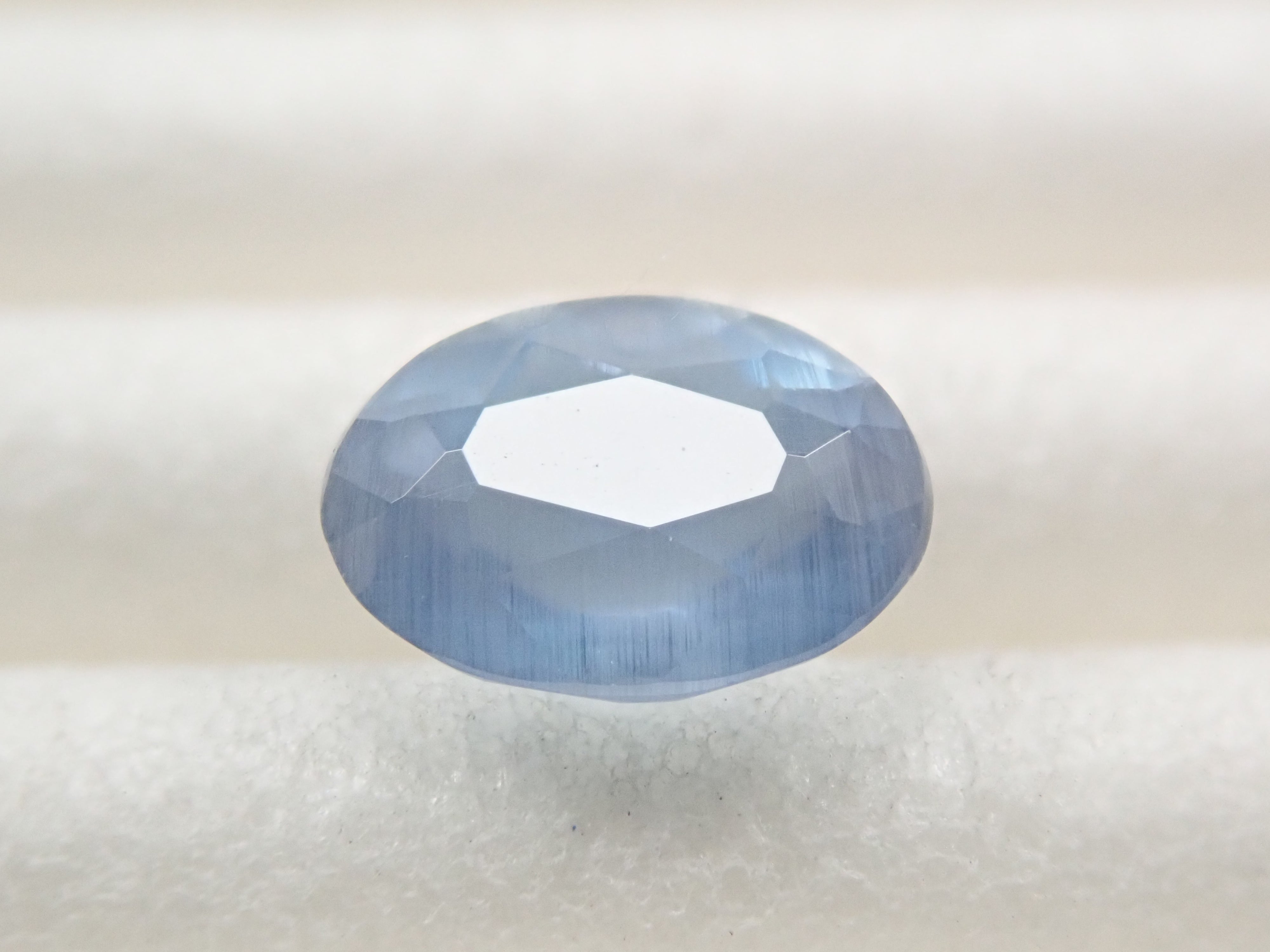 ジンバブエ産ブルーアパタイト(UVタイプ) 0.539ctルース