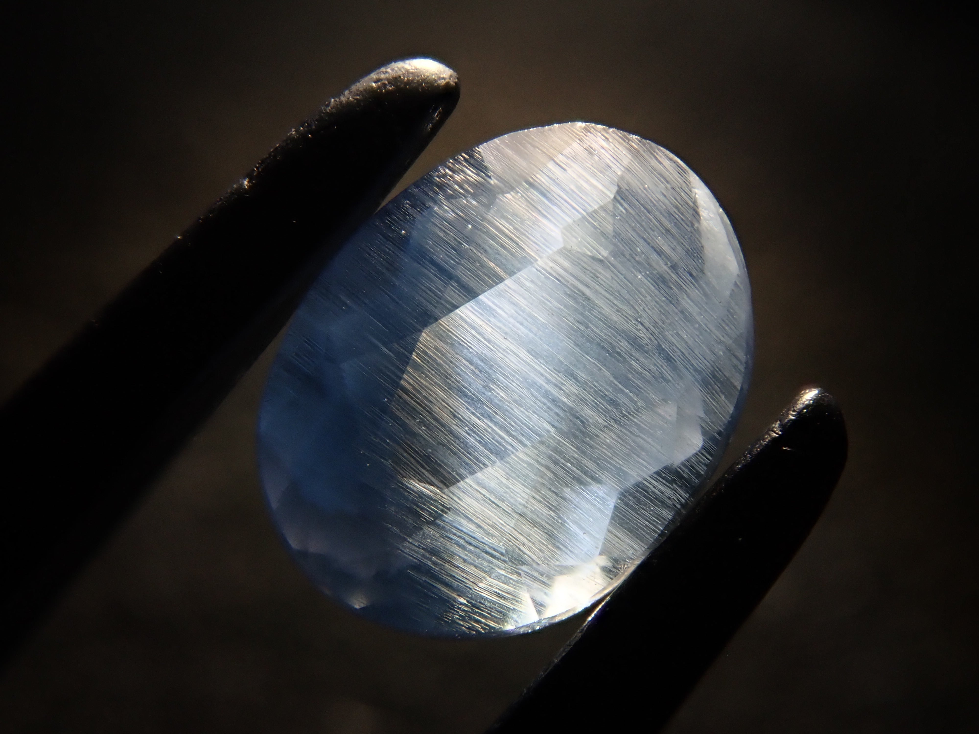 ジンバブエ産ブルーアパタイト(UVタイプ) 0.539ctルース