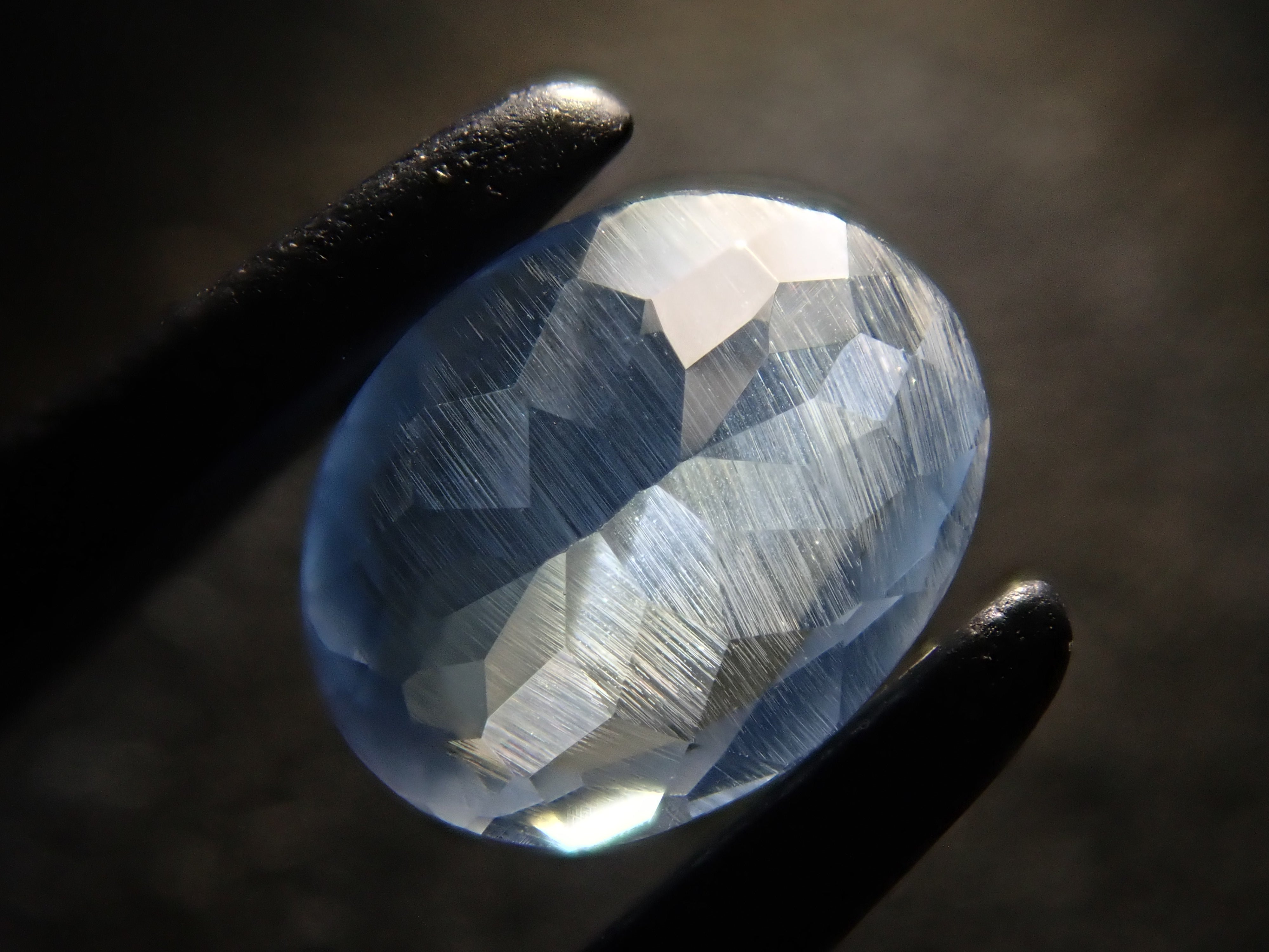 ジンバブエ産ブルーアパタイト(UVタイプ) 0.539ctルース