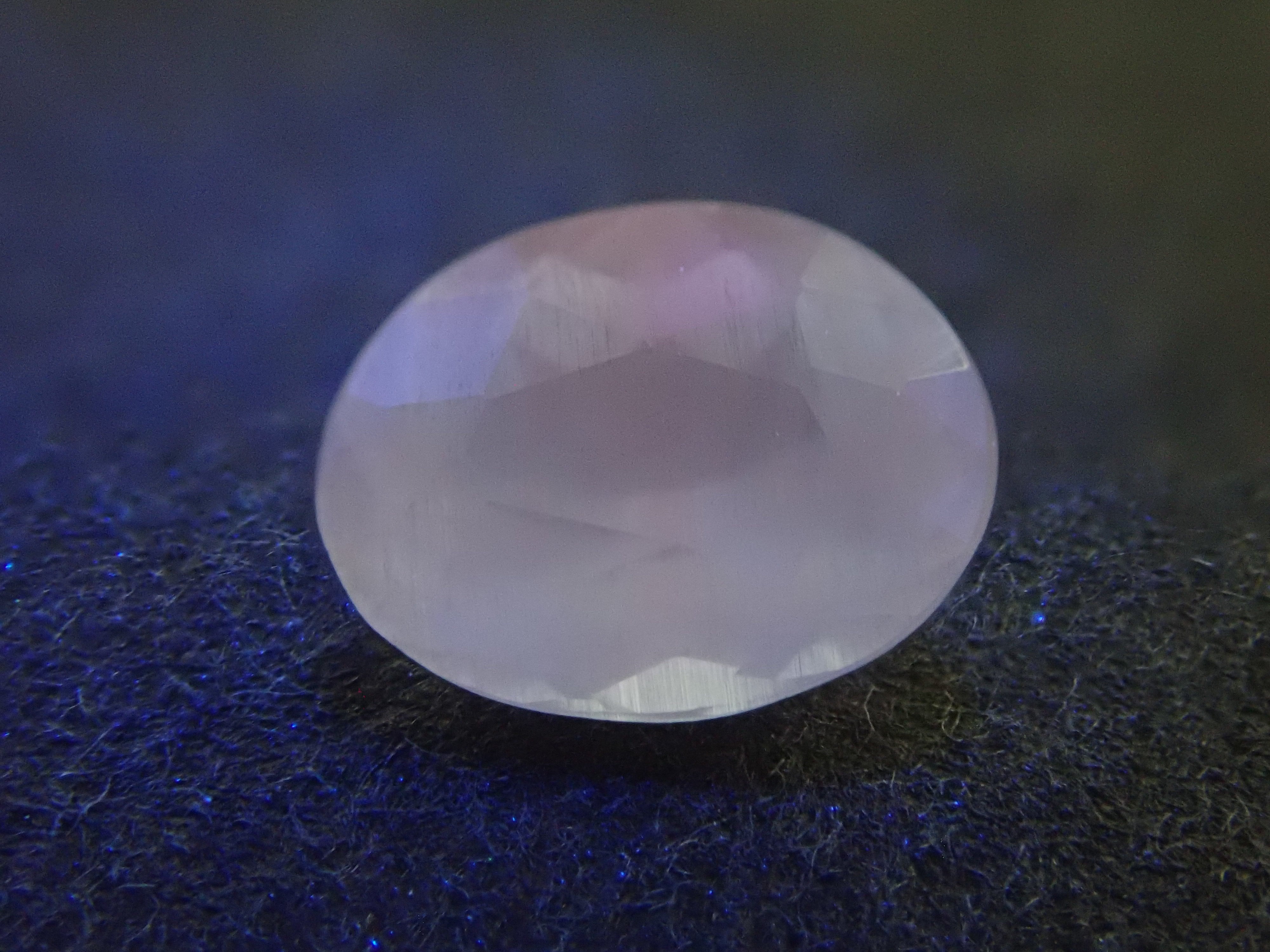 ジンバブエ産ブルーアパタイト(UVタイプ) 0.539ctルース